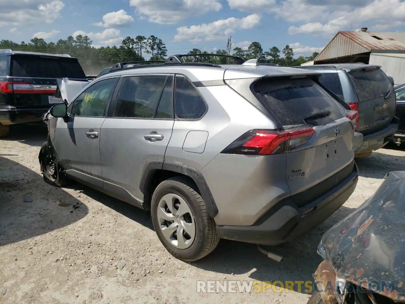 3 Фотография поврежденного автомобиля 2T3H1RFV6LW102796 TOYOTA RAV4 2020