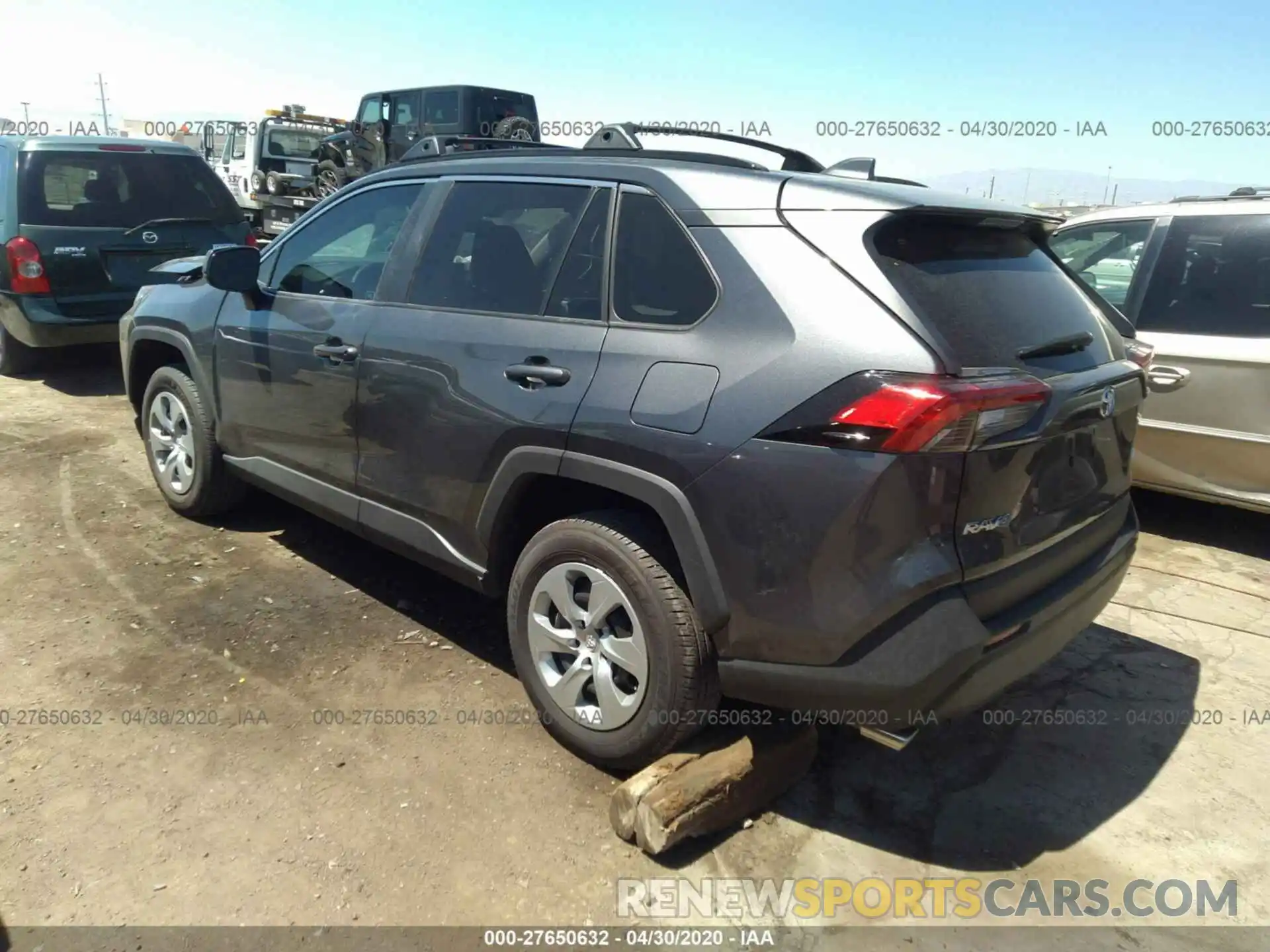 3 Фотография поврежденного автомобиля 2T3H1RFV7LC034705 TOYOTA RAV4 2020