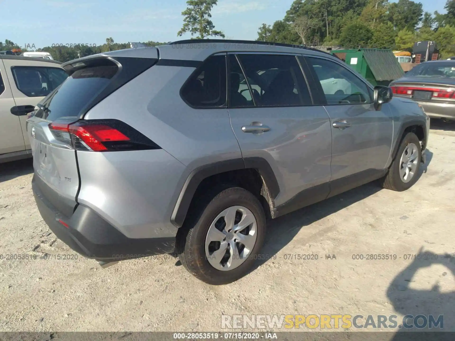 4 Photograph of a damaged car 2T3H1RFV7LC035188 TOYOTA RAV4 2020