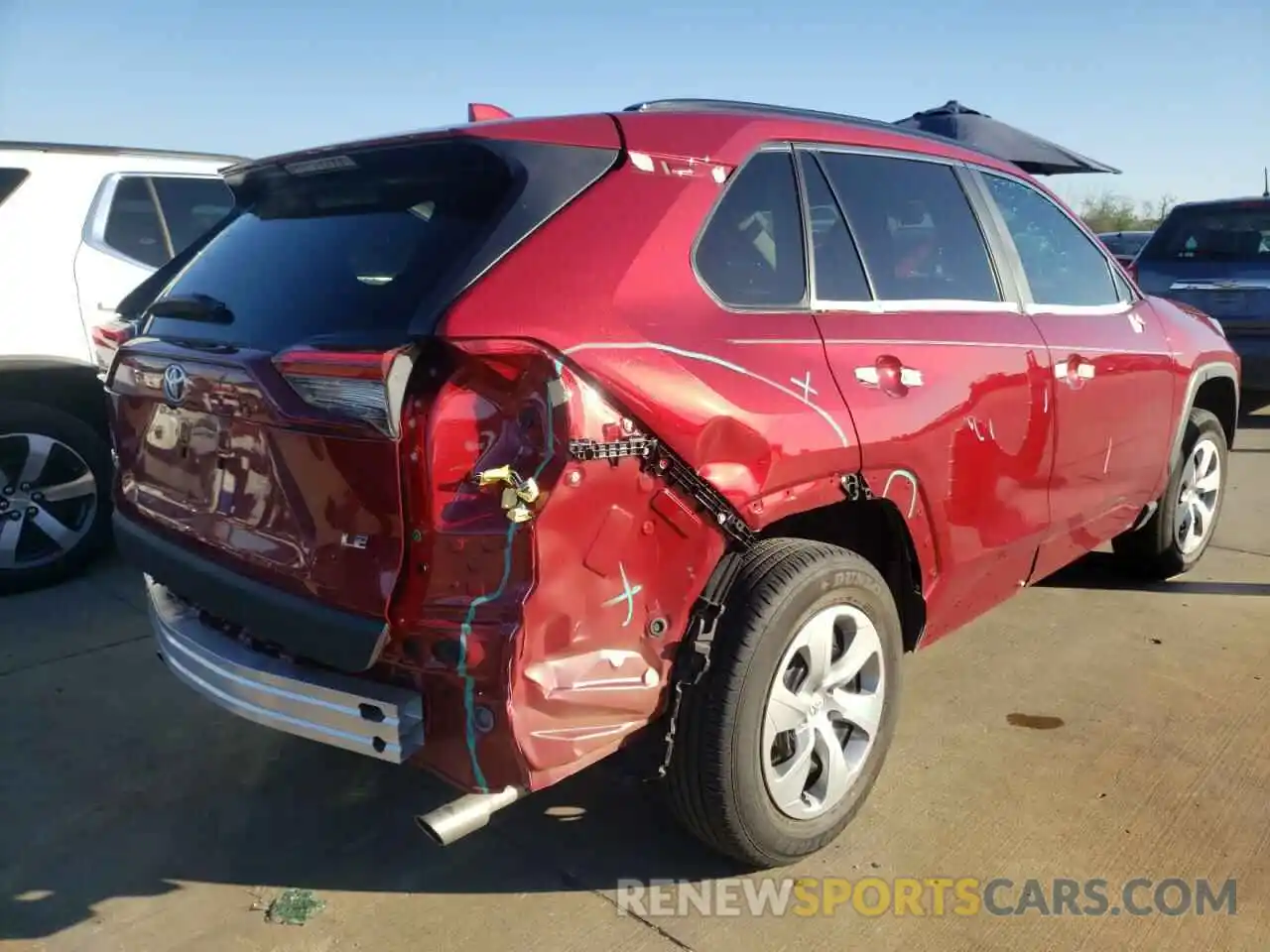 4 Photograph of a damaged car 2T3H1RFV7LC037376 TOYOTA RAV4 2020