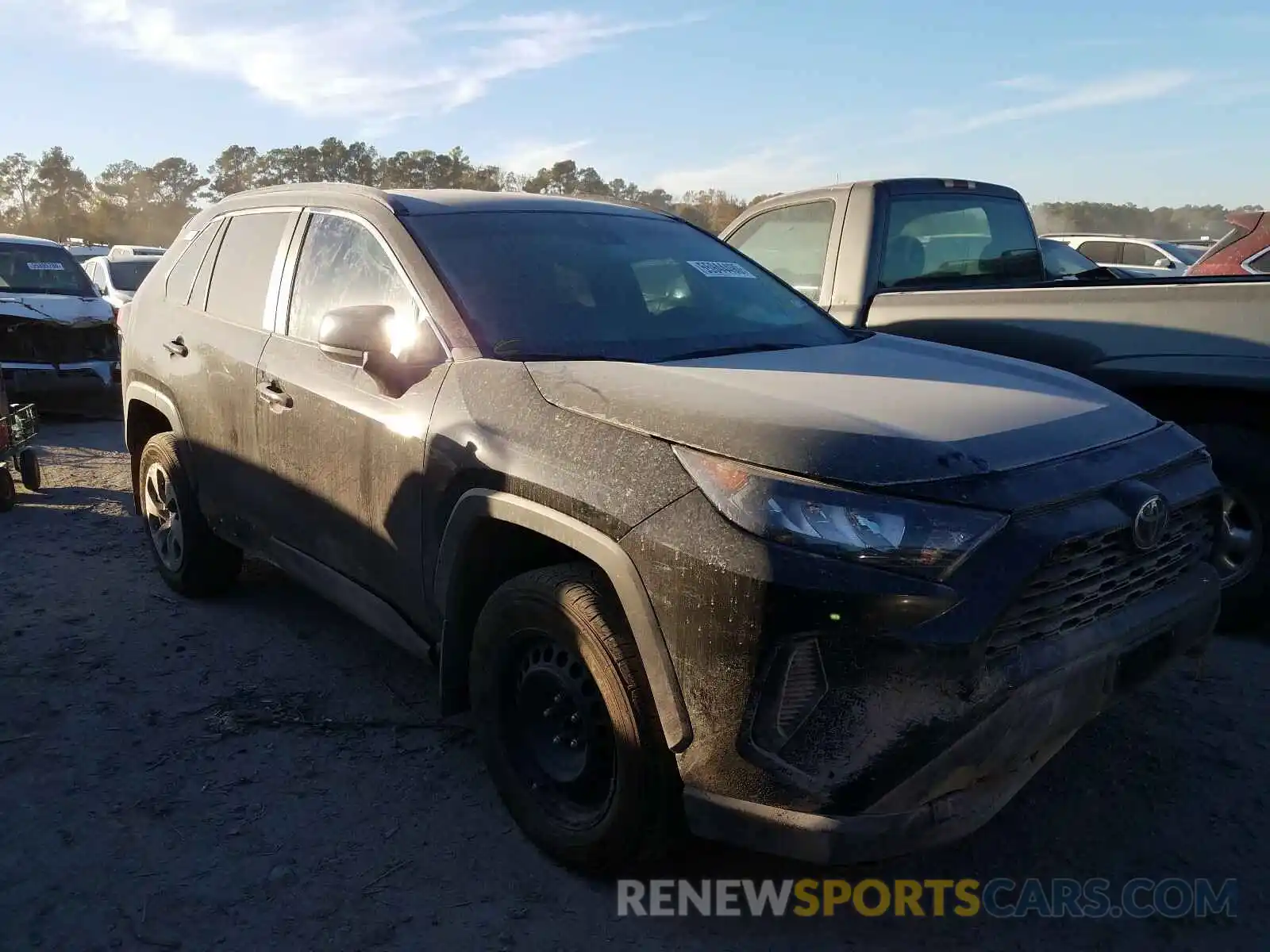 1 Photograph of a damaged car 2T3H1RFV7LC039371 TOYOTA RAV4 2020