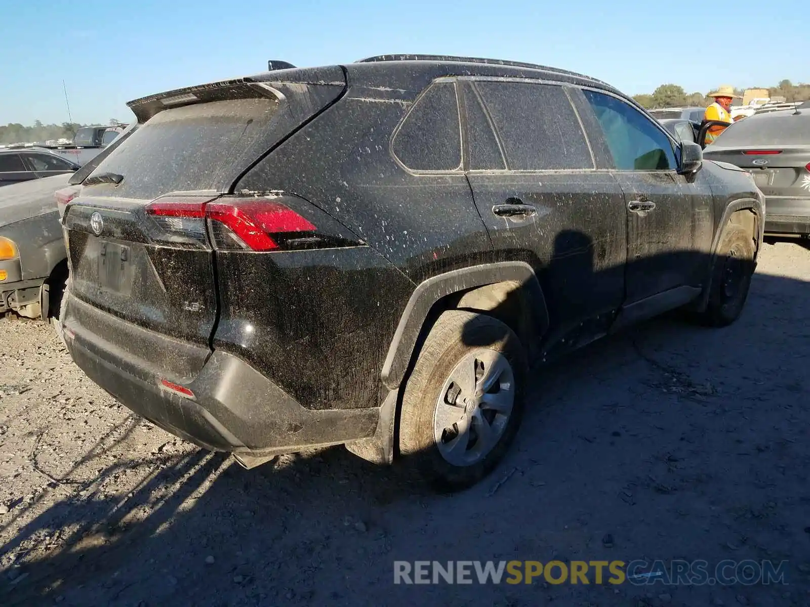 4 Photograph of a damaged car 2T3H1RFV7LC039371 TOYOTA RAV4 2020