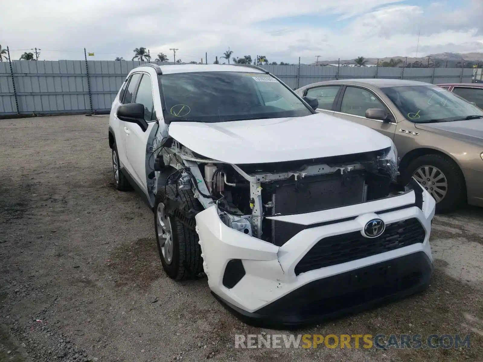 1 Photograph of a damaged car 2T3H1RFV7LC039838 TOYOTA RAV4 2020