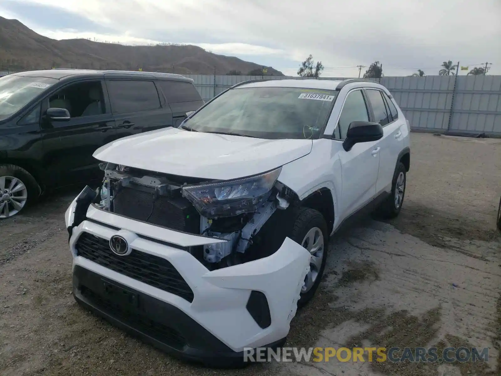 2 Photograph of a damaged car 2T3H1RFV7LC039838 TOYOTA RAV4 2020