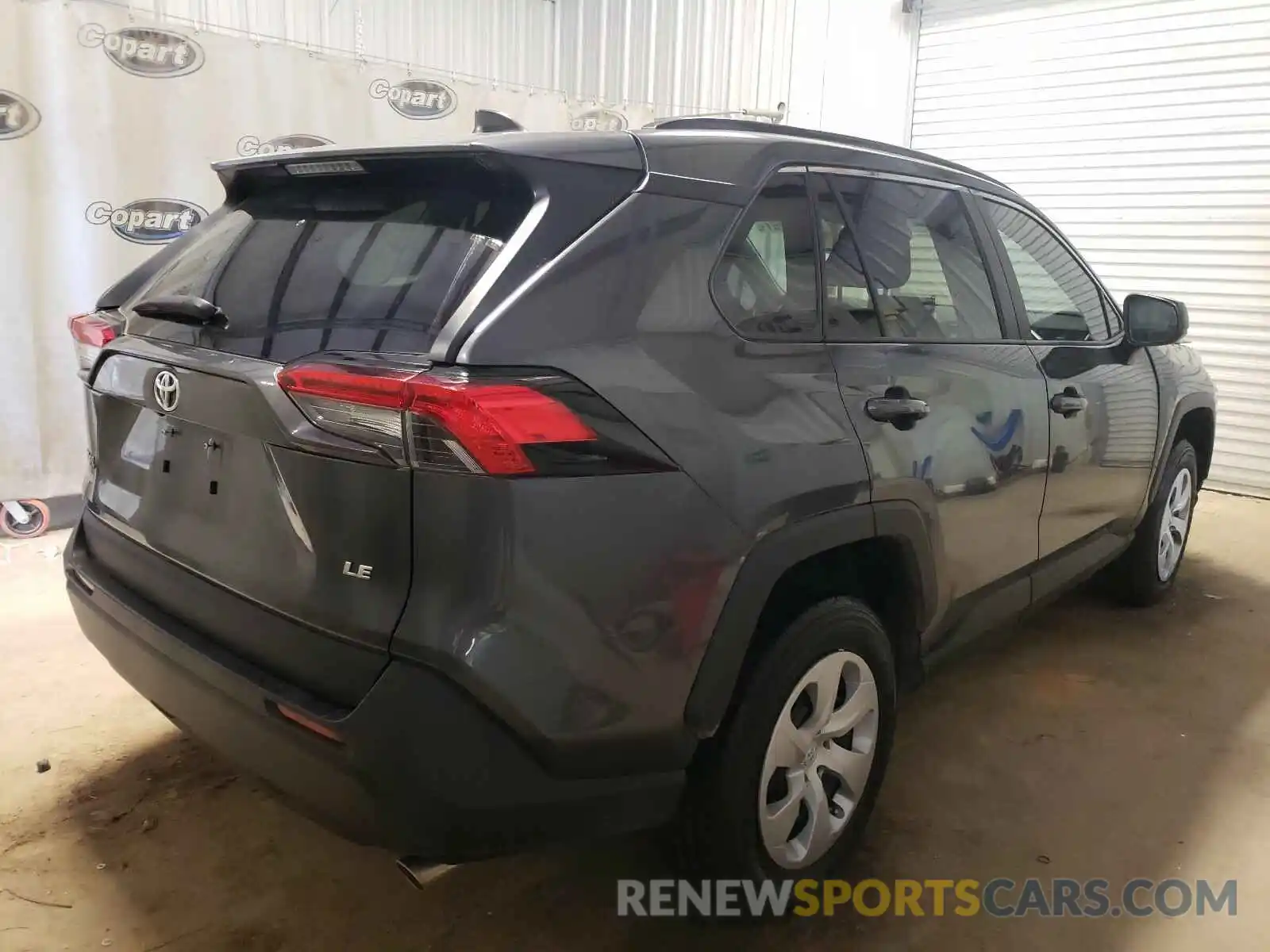 4 Photograph of a damaged car 2T3H1RFV7LC042898 TOYOTA RAV4 2020