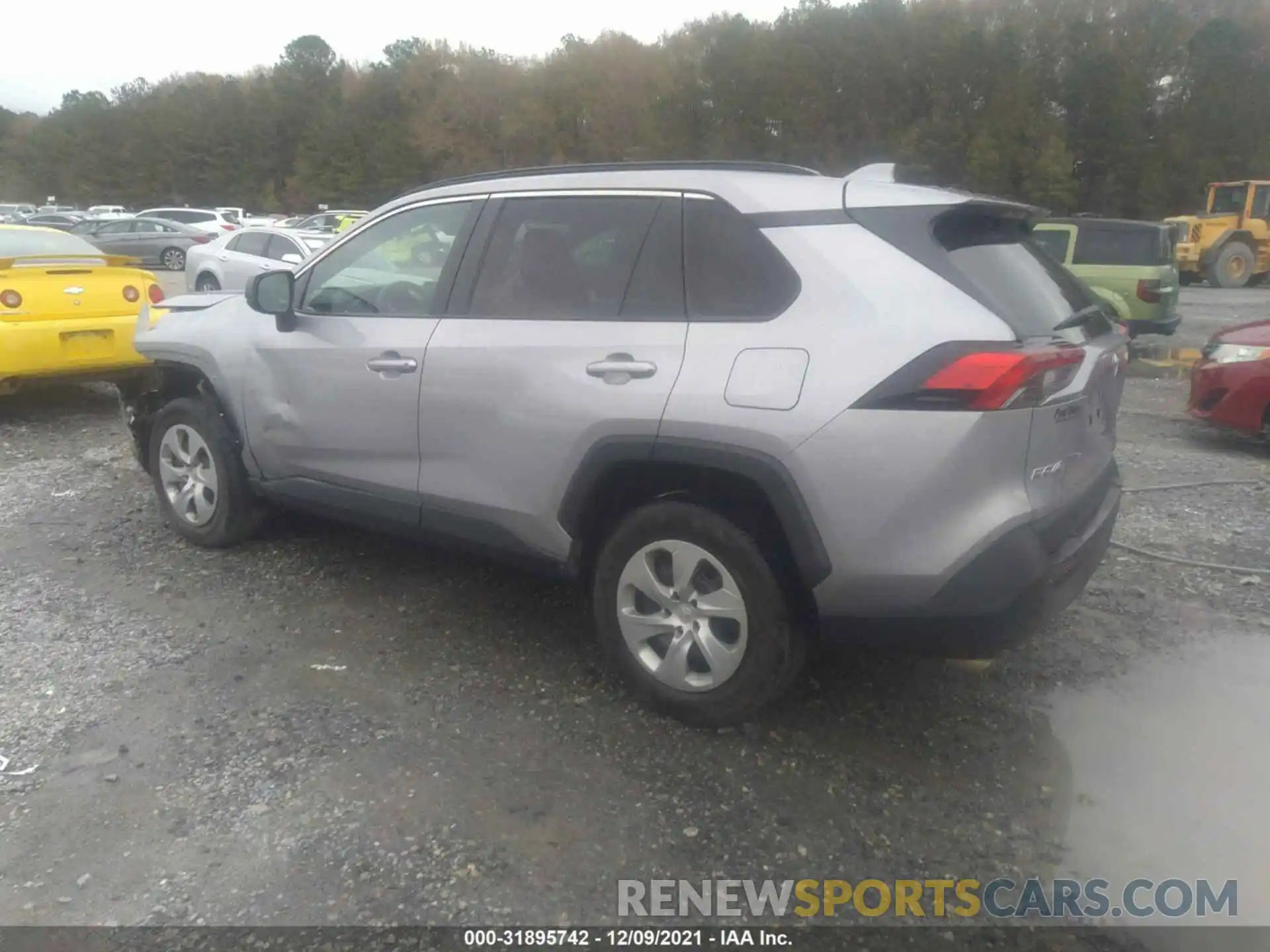 3 Photograph of a damaged car 2T3H1RFV7LC043064 TOYOTA RAV4 2020