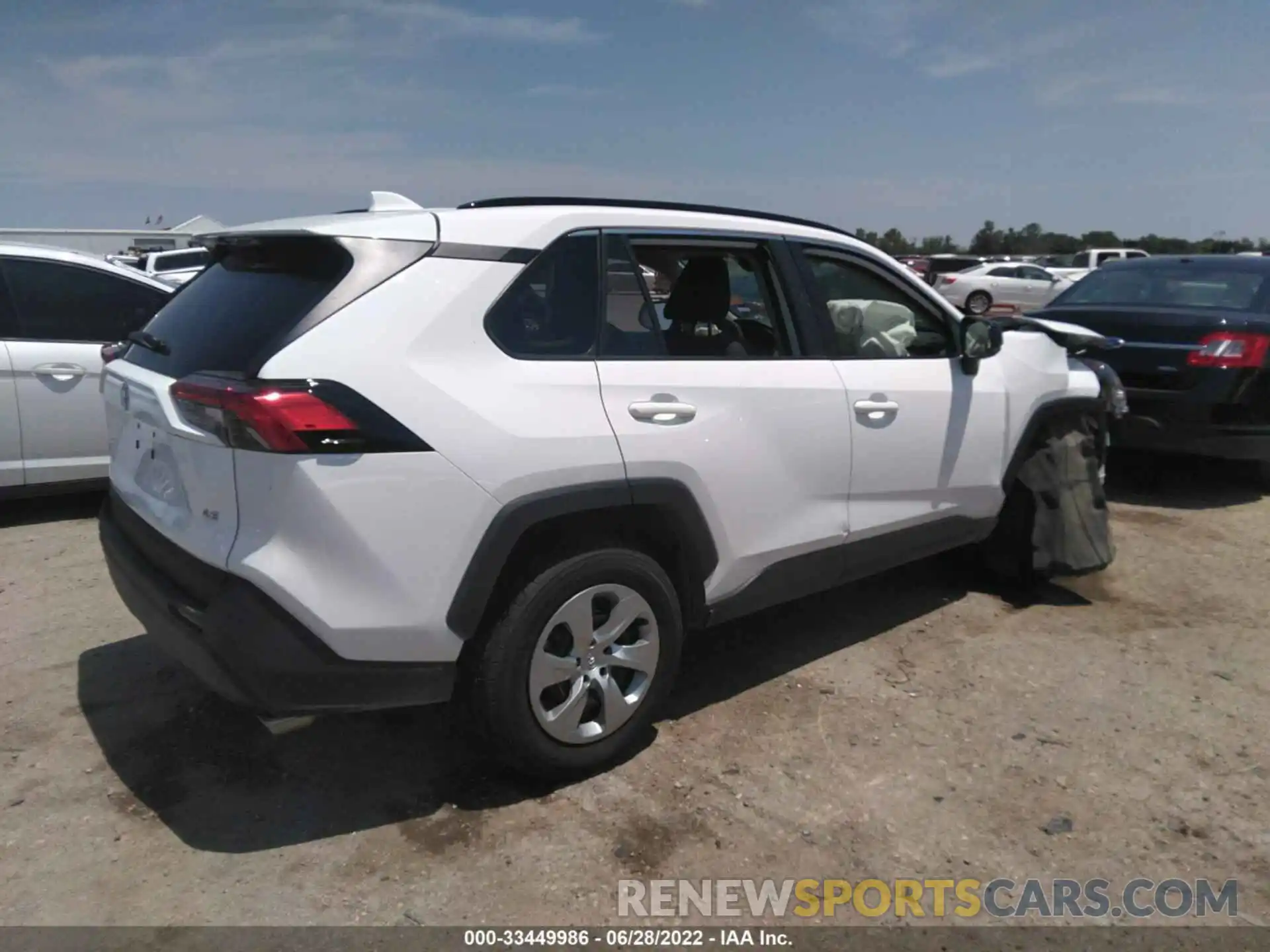 4 Photograph of a damaged car 2T3H1RFV7LC046708 TOYOTA RAV4 2020