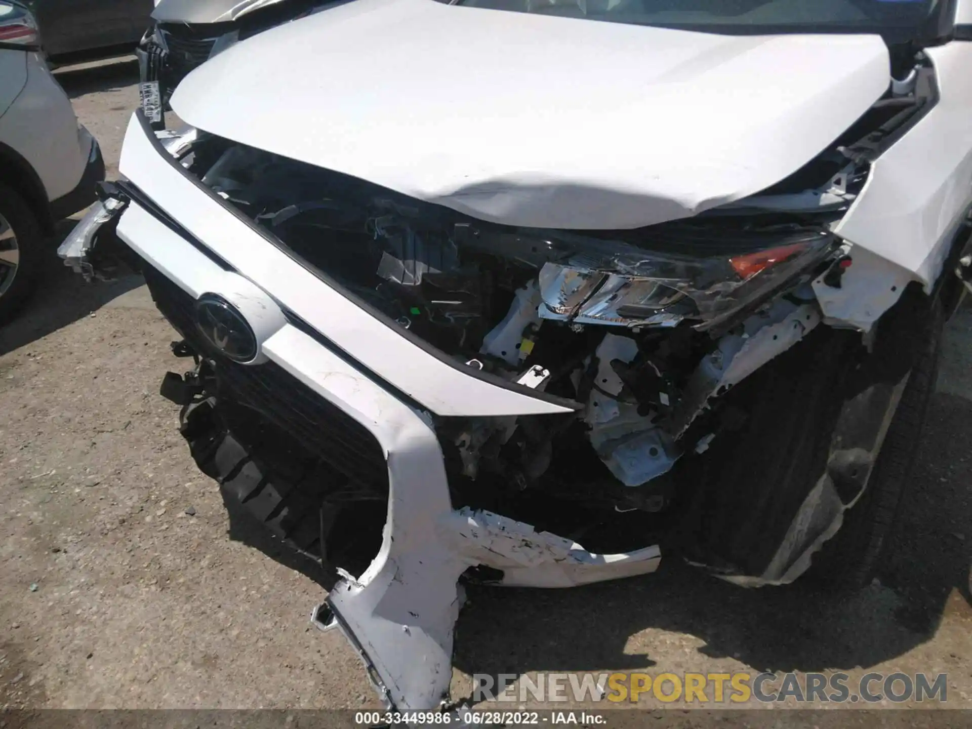 6 Photograph of a damaged car 2T3H1RFV7LC046708 TOYOTA RAV4 2020