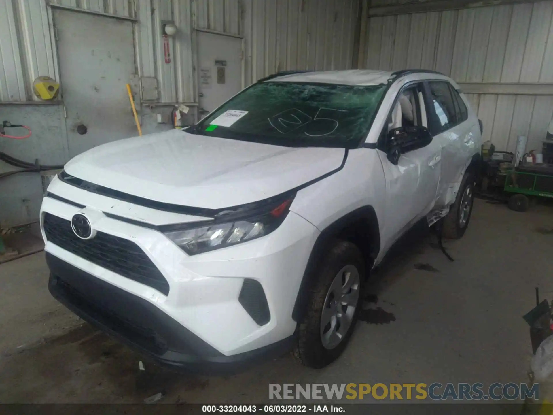 2 Фотография поврежденного автомобиля 2T3H1RFV7LC056641 TOYOTA RAV4 2020