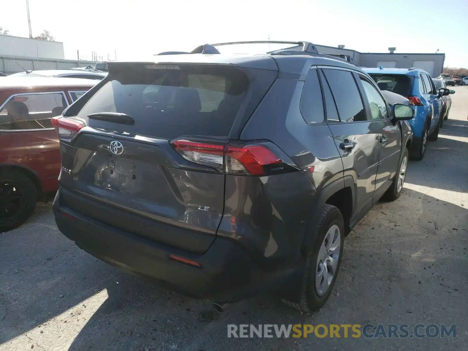 4 Photograph of a damaged car 2T3H1RFV7LC059801 TOYOTA RAV4 2020