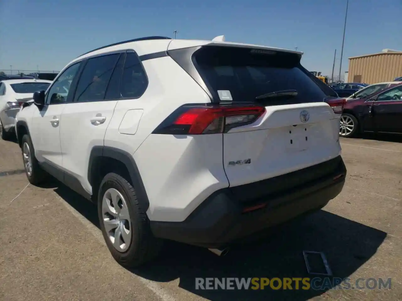 3 Photograph of a damaged car 2T3H1RFV7LC061323 TOYOTA RAV4 2020