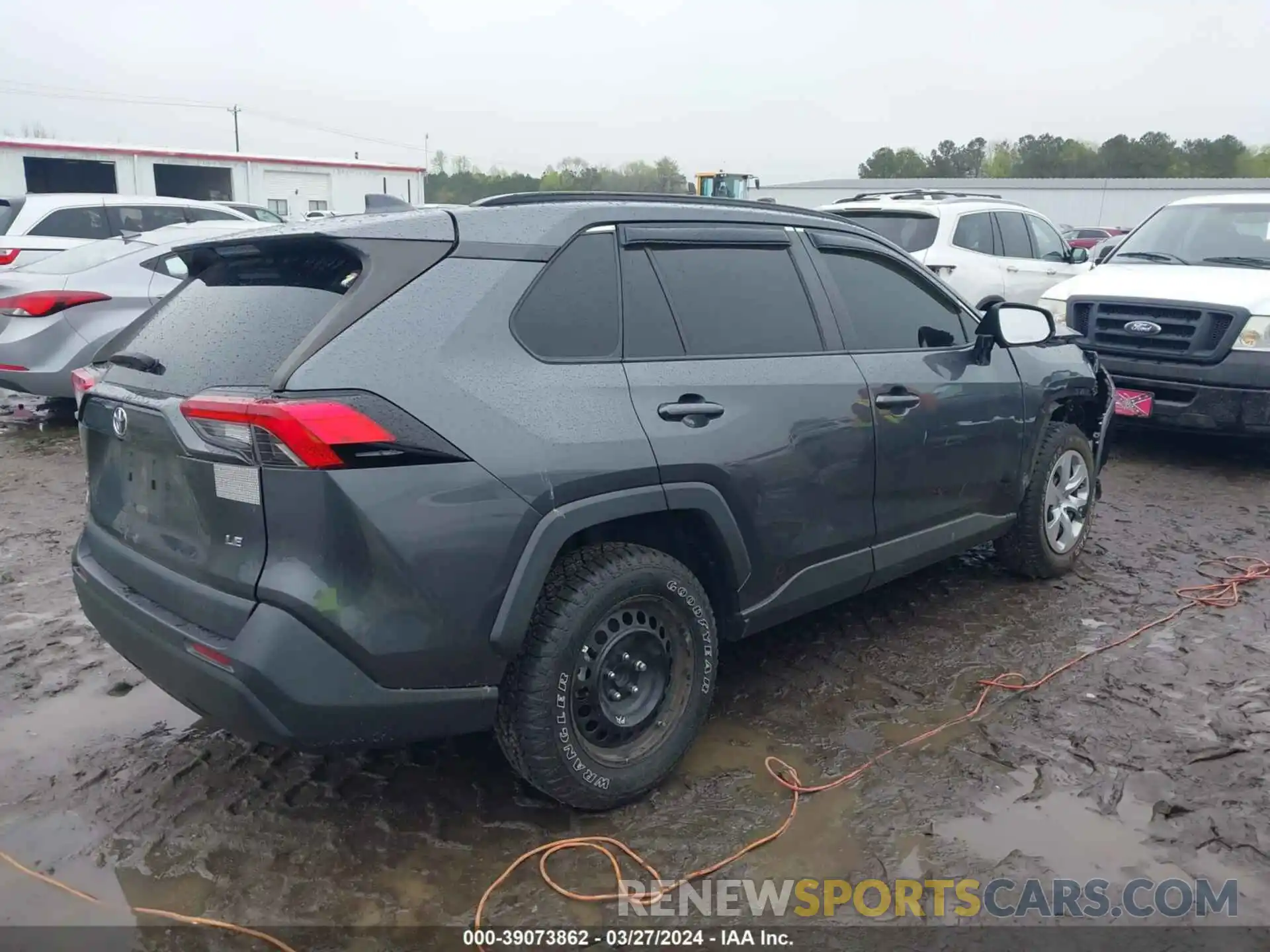 4 Photograph of a damaged car 2T3H1RFV7LC063671 TOYOTA RAV4 2020