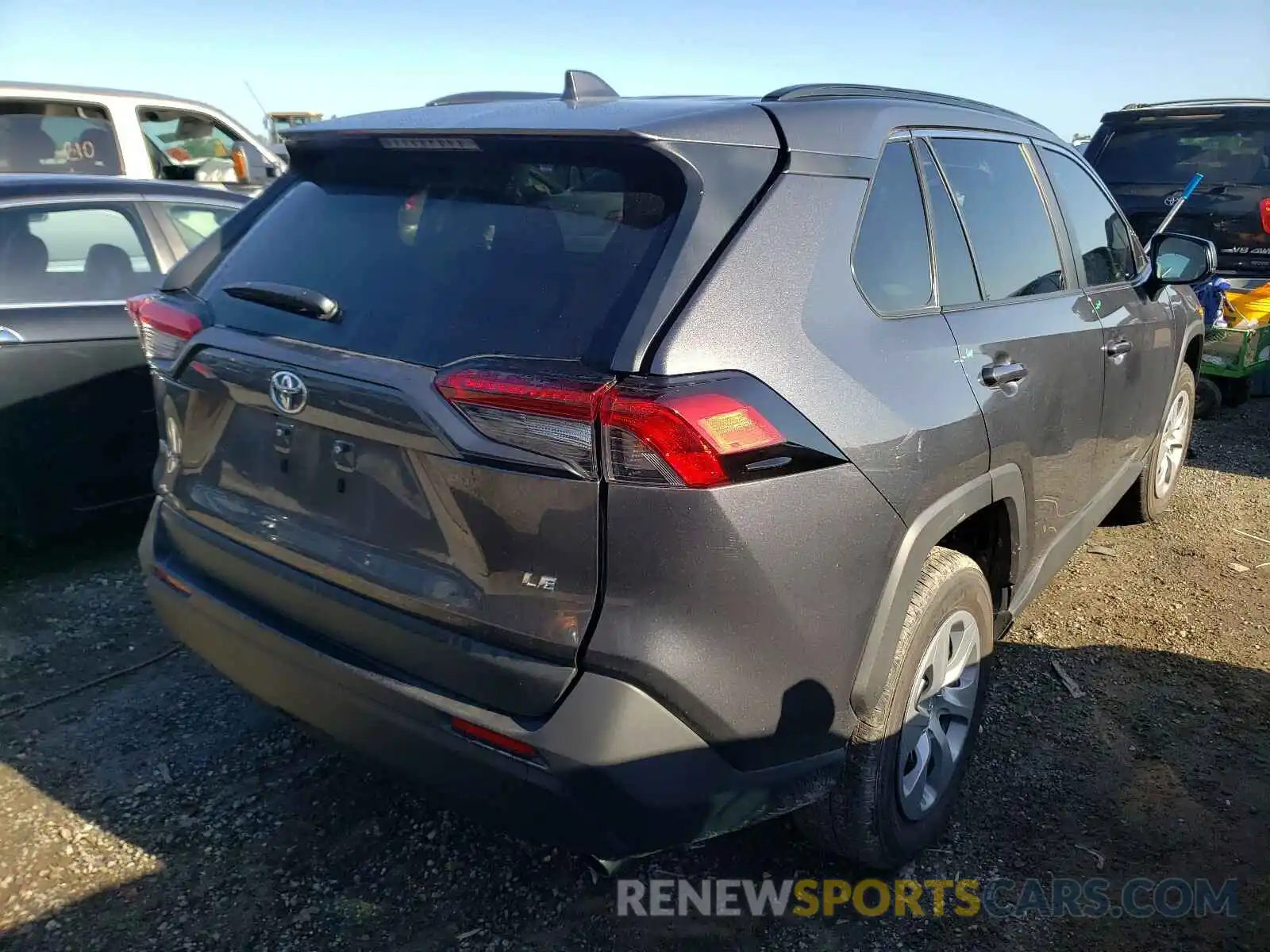 4 Photograph of a damaged car 2T3H1RFV7LC065176 TOYOTA RAV4 2020