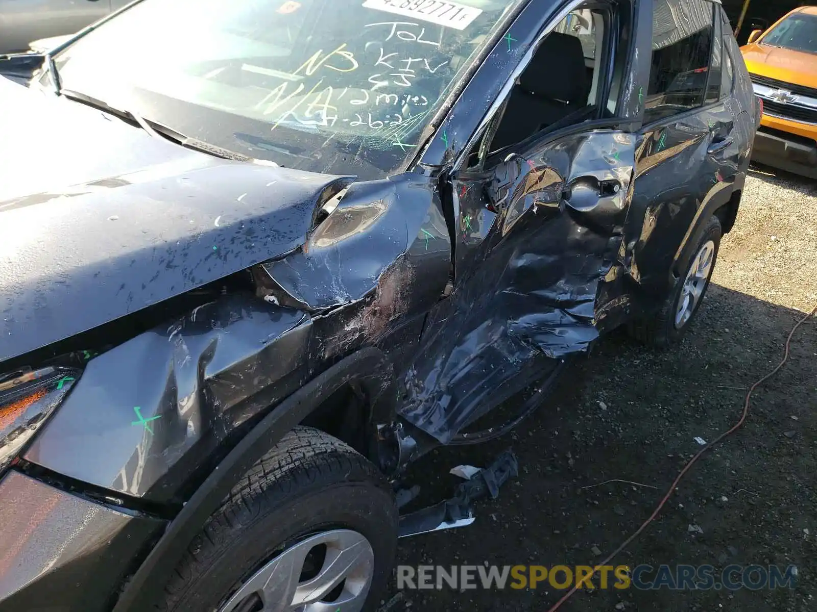 9 Photograph of a damaged car 2T3H1RFV7LC065176 TOYOTA RAV4 2020