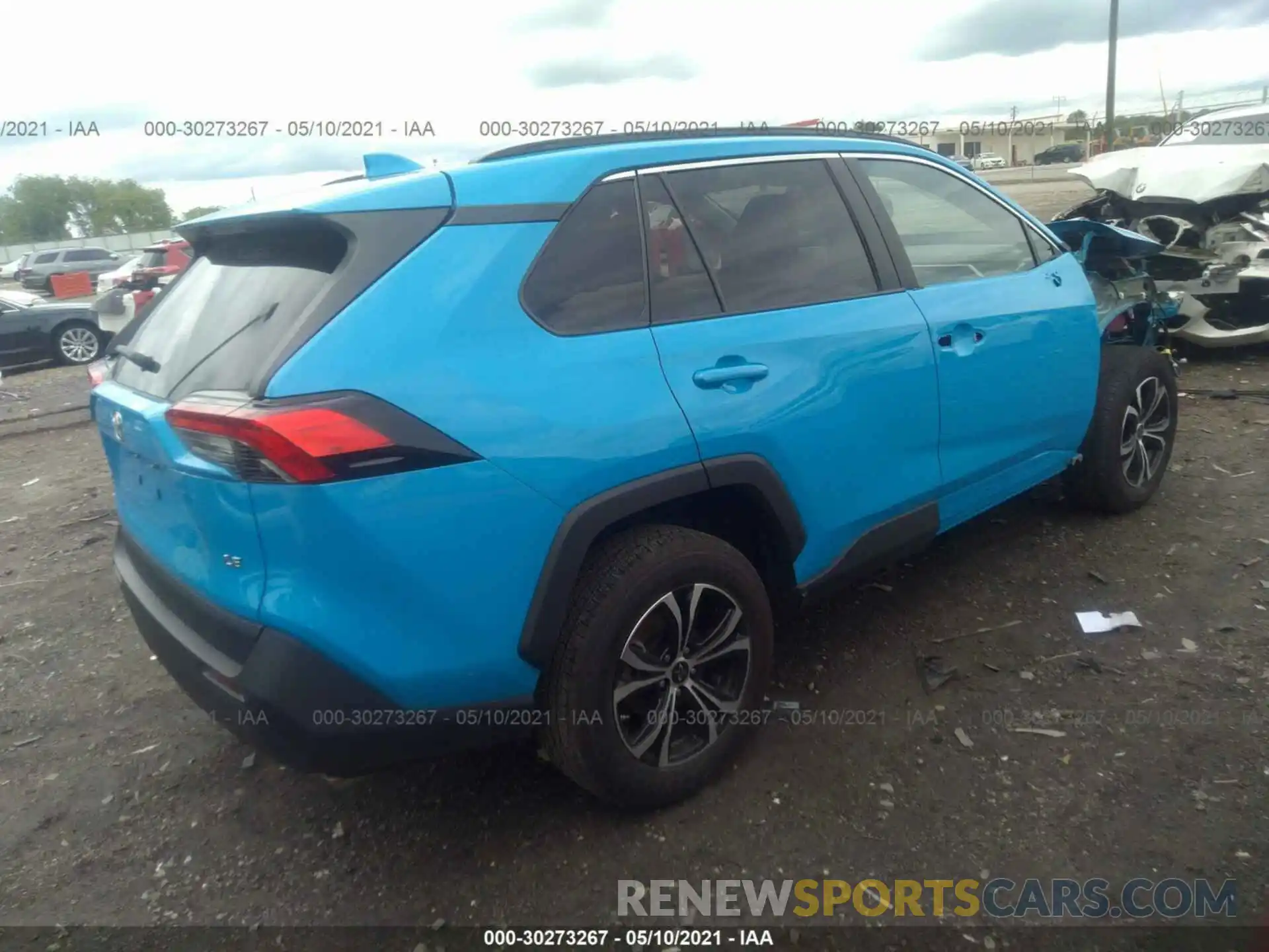 4 Photograph of a damaged car 2T3H1RFV7LC065825 TOYOTA RAV4 2020