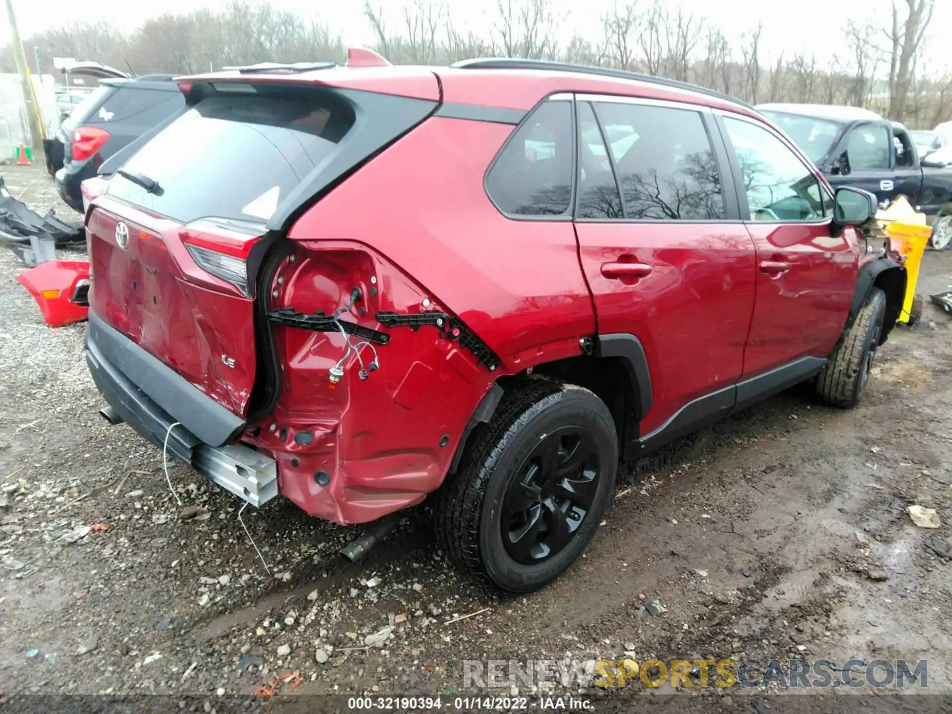 4 Photograph of a damaged car 2T3H1RFV7LC076582 TOYOTA RAV4 2020