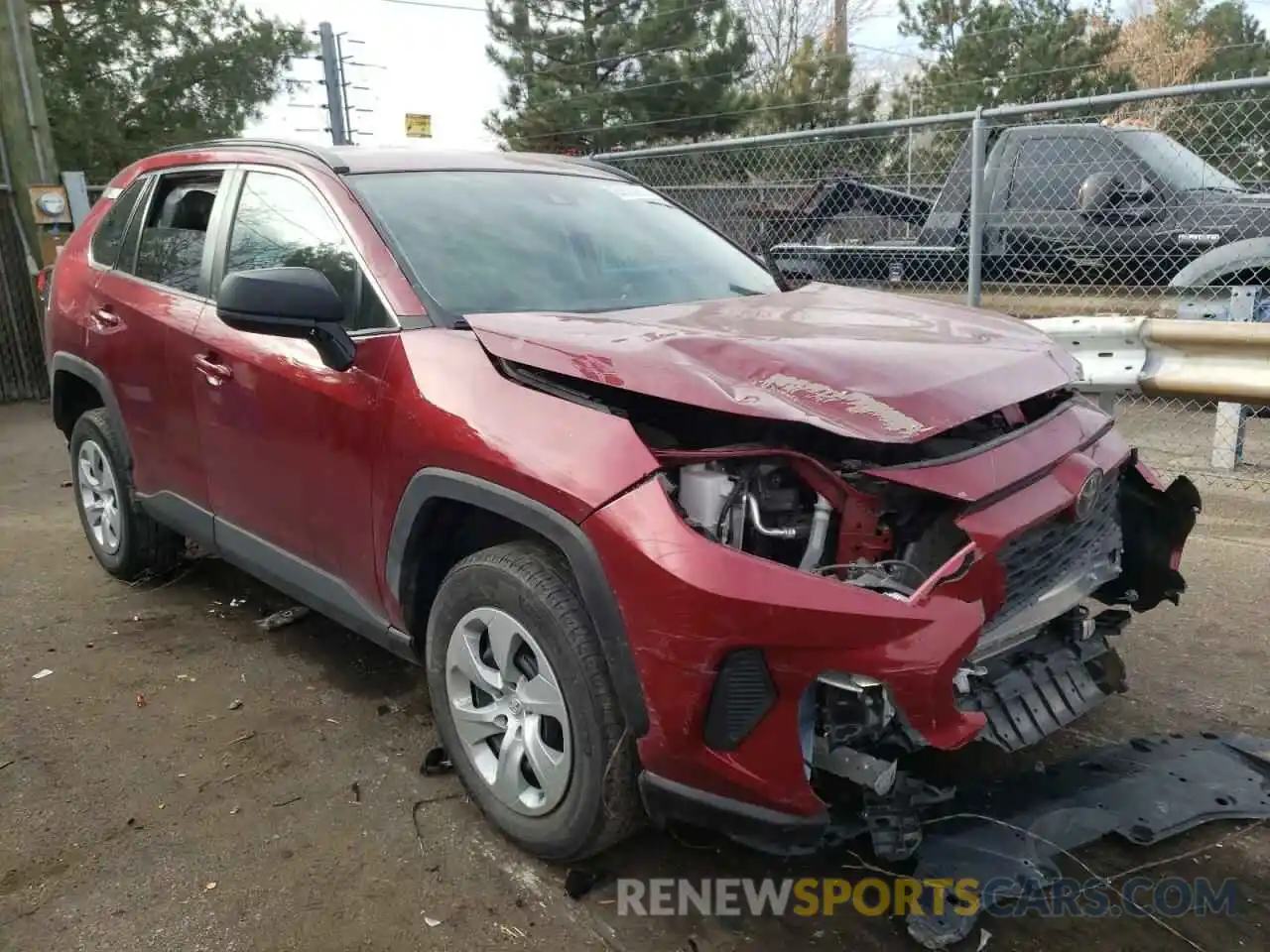 1 Photograph of a damaged car 2T3H1RFV7LW057822 TOYOTA RAV4 2020