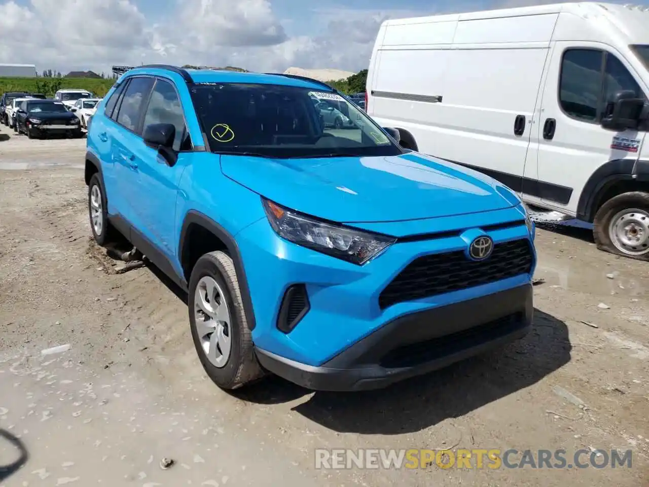 1 Photograph of a damaged car 2T3H1RFV7LW061384 TOYOTA RAV4 2020