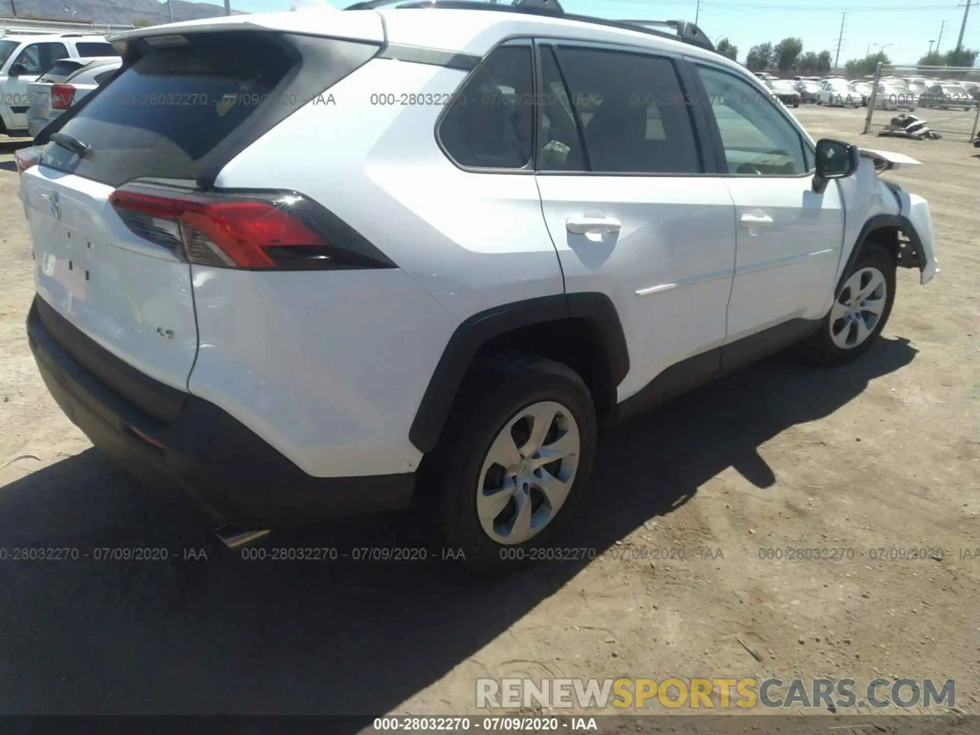 4 Photograph of a damaged car 2T3H1RFV7LW067816 TOYOTA RAV4 2020