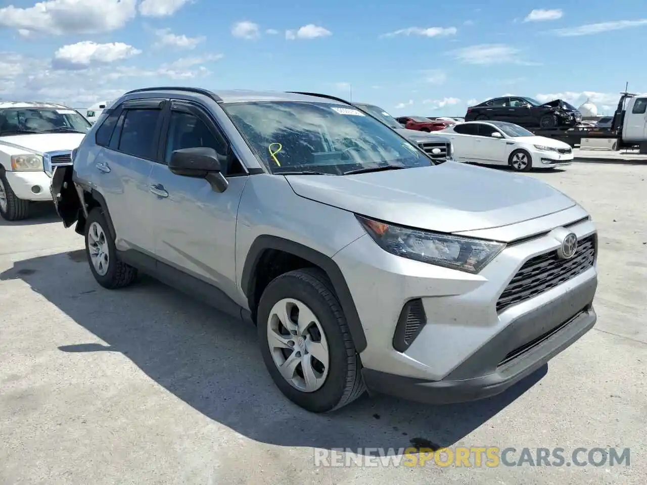 1 Photograph of a damaged car 2T3H1RFV7LW073888 TOYOTA RAV4 2020