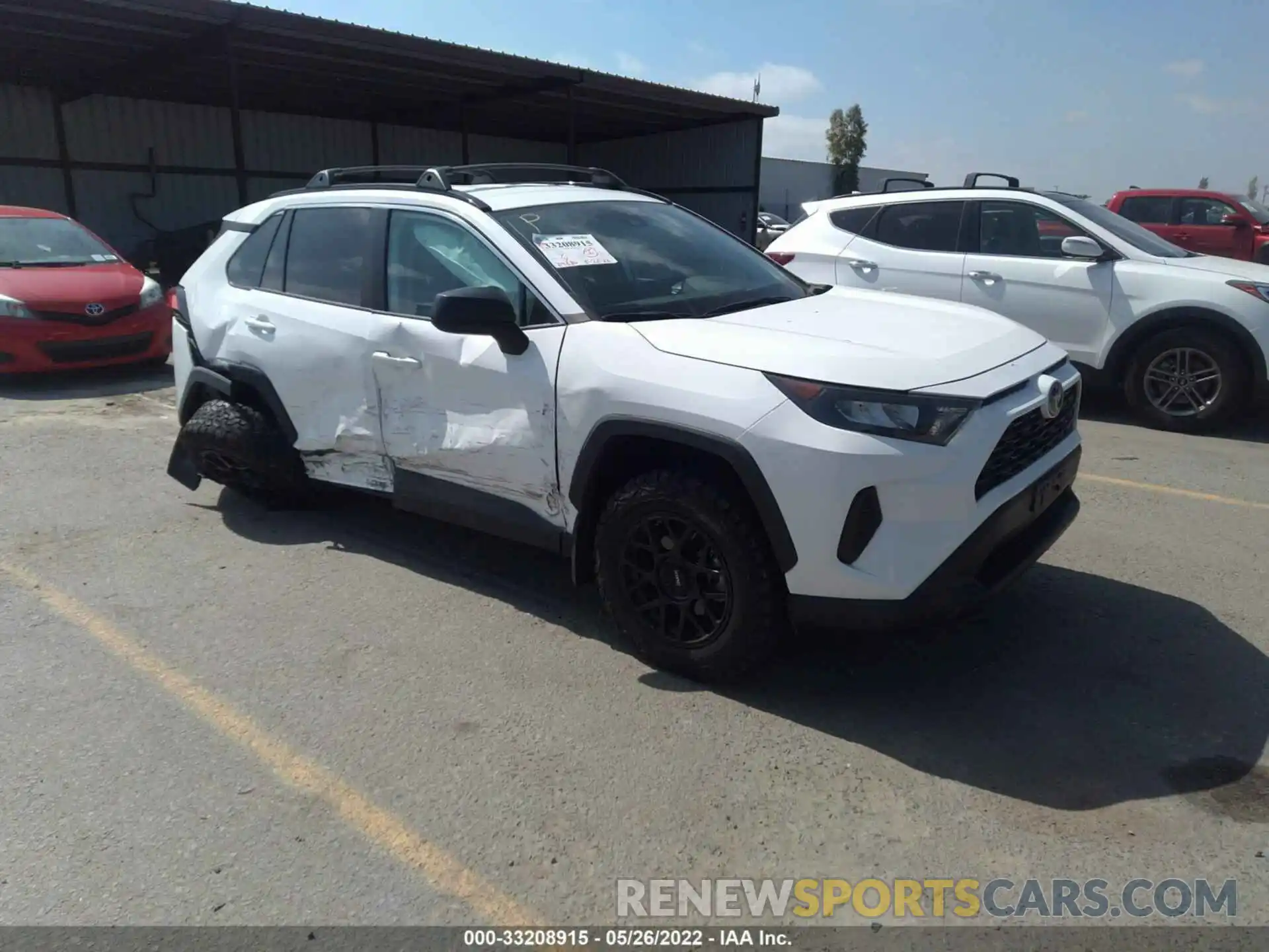 1 Photograph of a damaged car 2T3H1RFV7LW083174 TOYOTA RAV4 2020