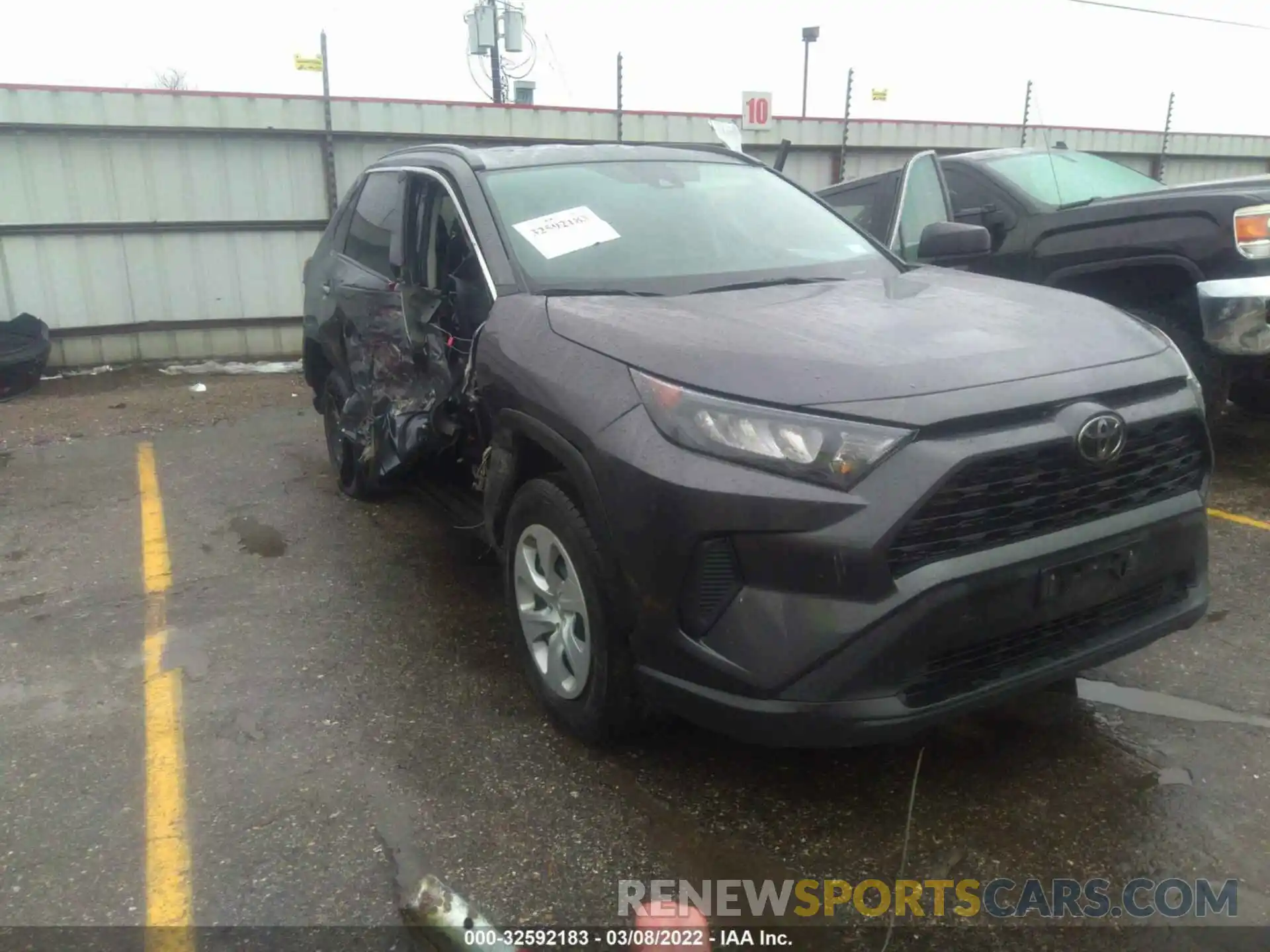 1 Photograph of a damaged car 2T3H1RFV7LW086009 TOYOTA RAV4 2020