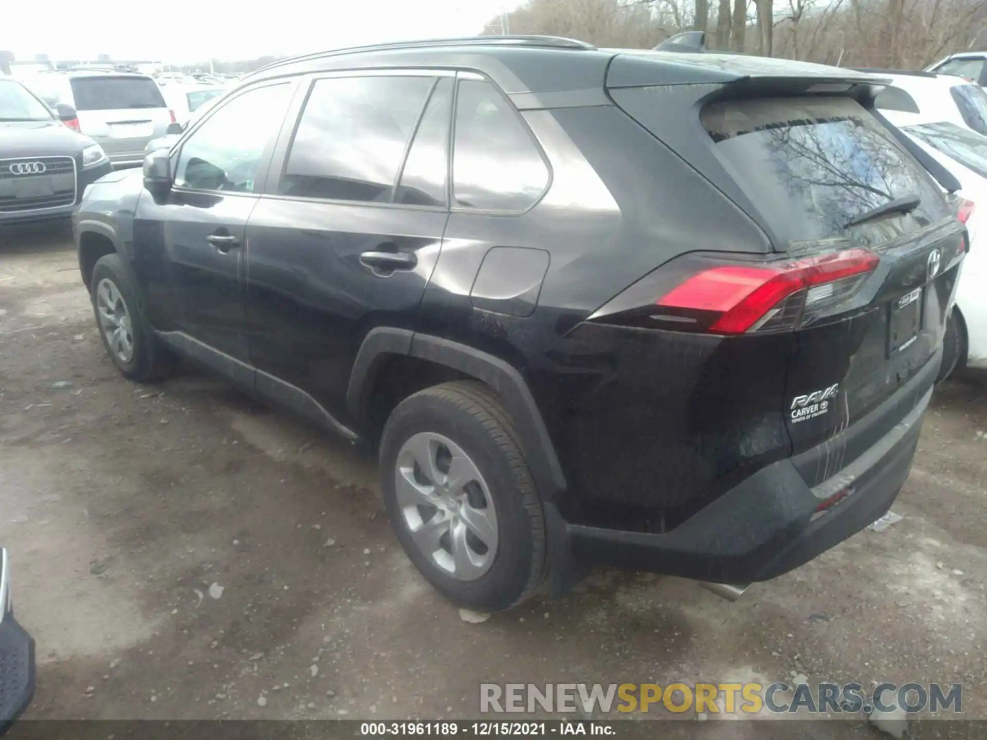 3 Фотография поврежденного автомобиля 2T3H1RFV7LW086043 TOYOTA RAV4 2020