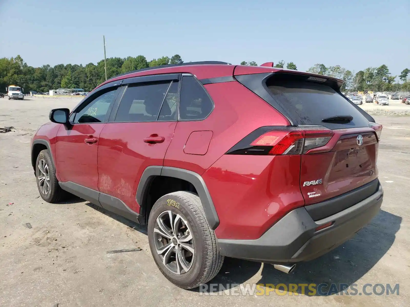 3 Photograph of a damaged car 2T3H1RFV7LW090254 TOYOTA RAV4 2020