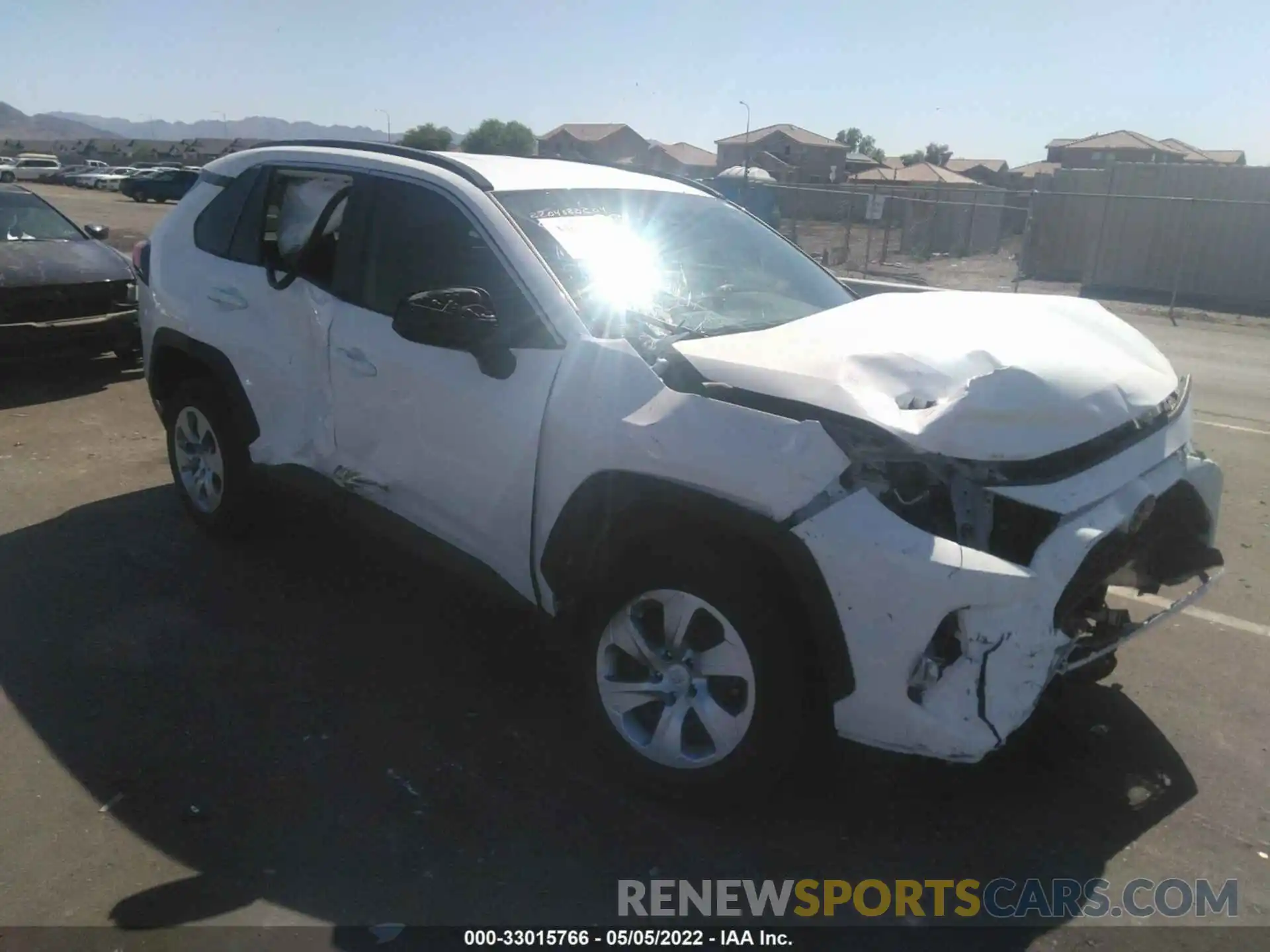 1 Photograph of a damaged car 2T3H1RFV7LW096118 TOYOTA RAV4 2020