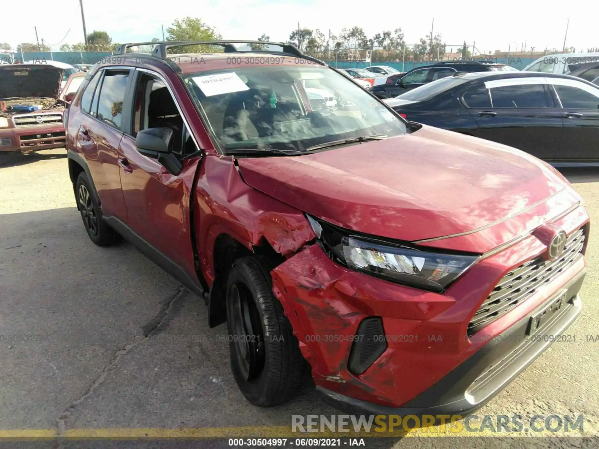 1 Photograph of a damaged car 2T3H1RFV7LW097673 TOYOTA RAV4 2020