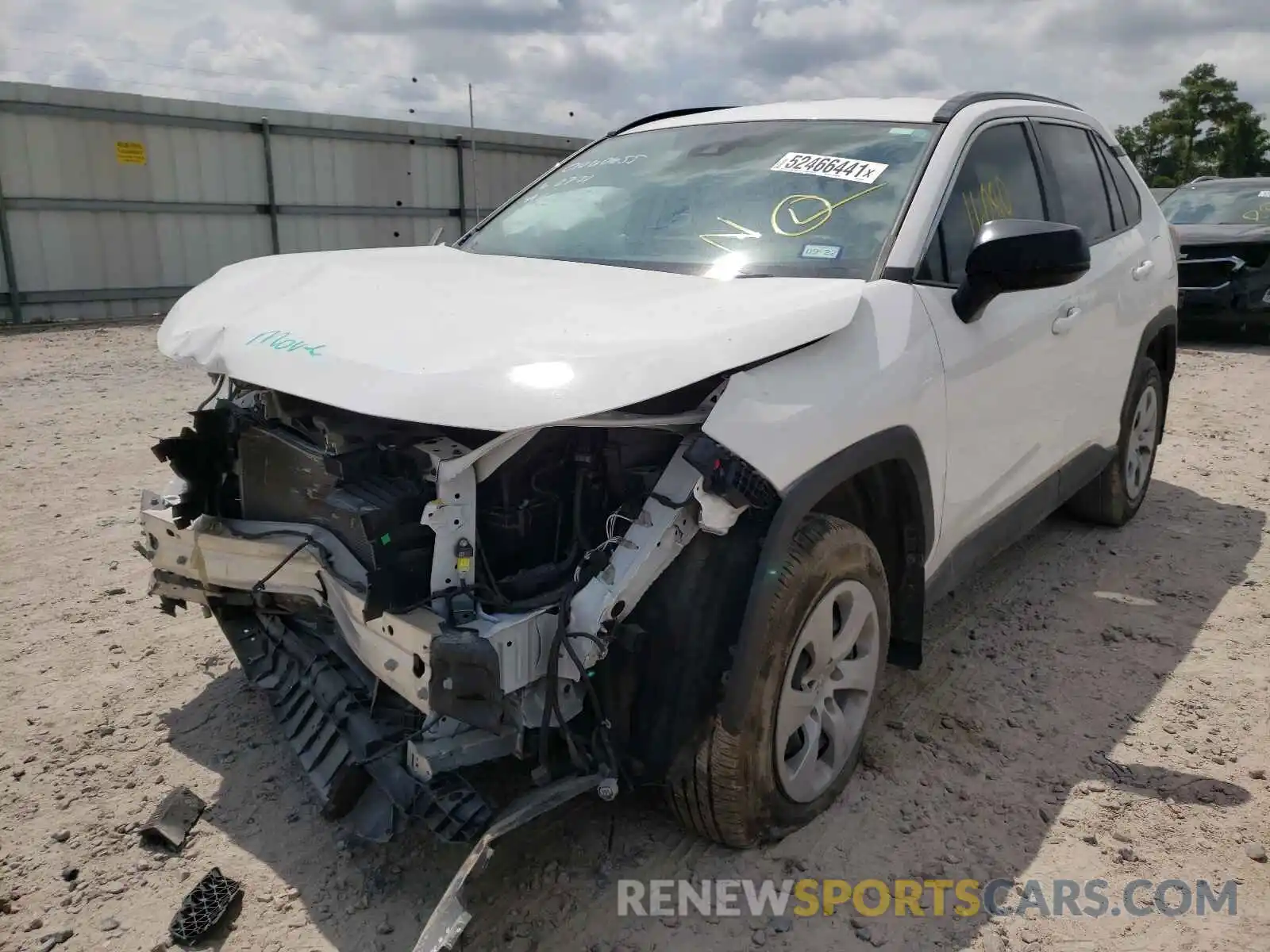 2 Photograph of a damaged car 2T3H1RFV7LW101902 TOYOTA RAV4 2020