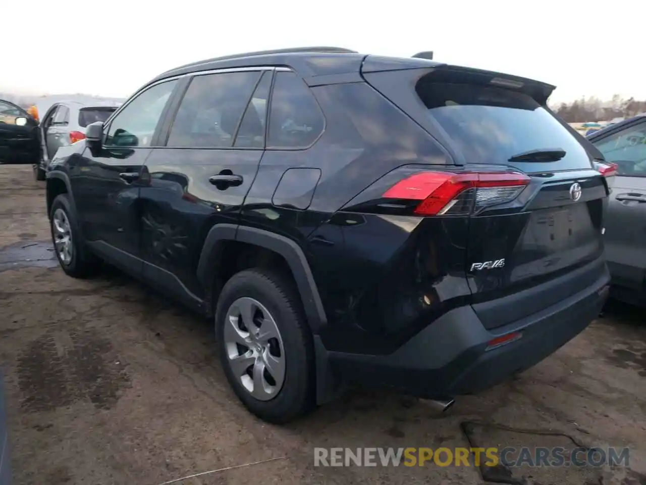 3 Фотография поврежденного автомобиля 2T3H1RFV7LW103083 TOYOTA RAV4 2020