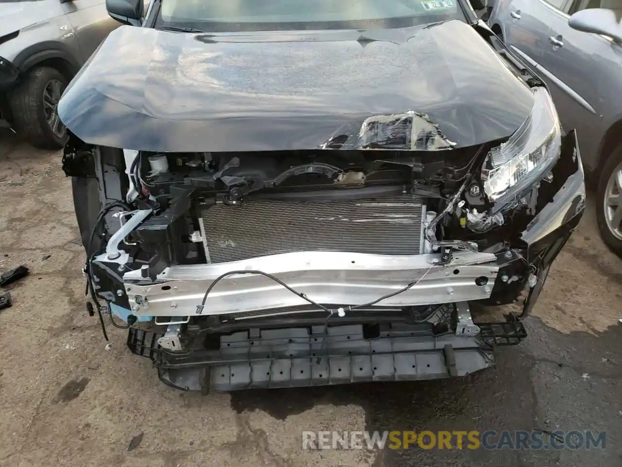 7 Photograph of a damaged car 2T3H1RFV7LW103083 TOYOTA RAV4 2020