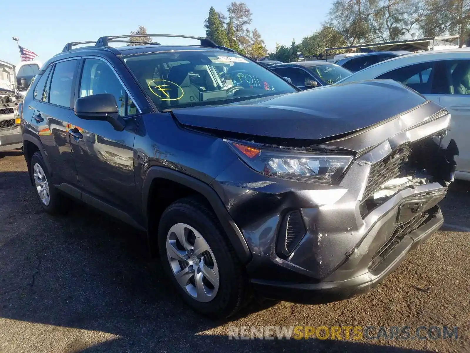 1 Photograph of a damaged car 2T3H1RFV8LC034647 TOYOTA RAV4 2020