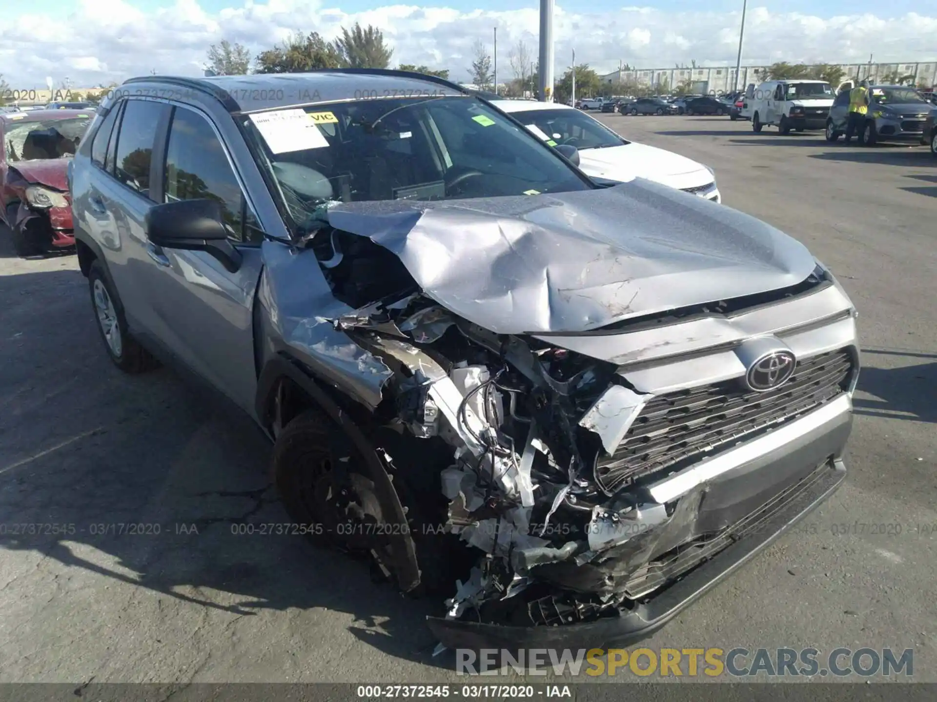 1 Photograph of a damaged car 2T3H1RFV8LC034695 TOYOTA RAV4 2020