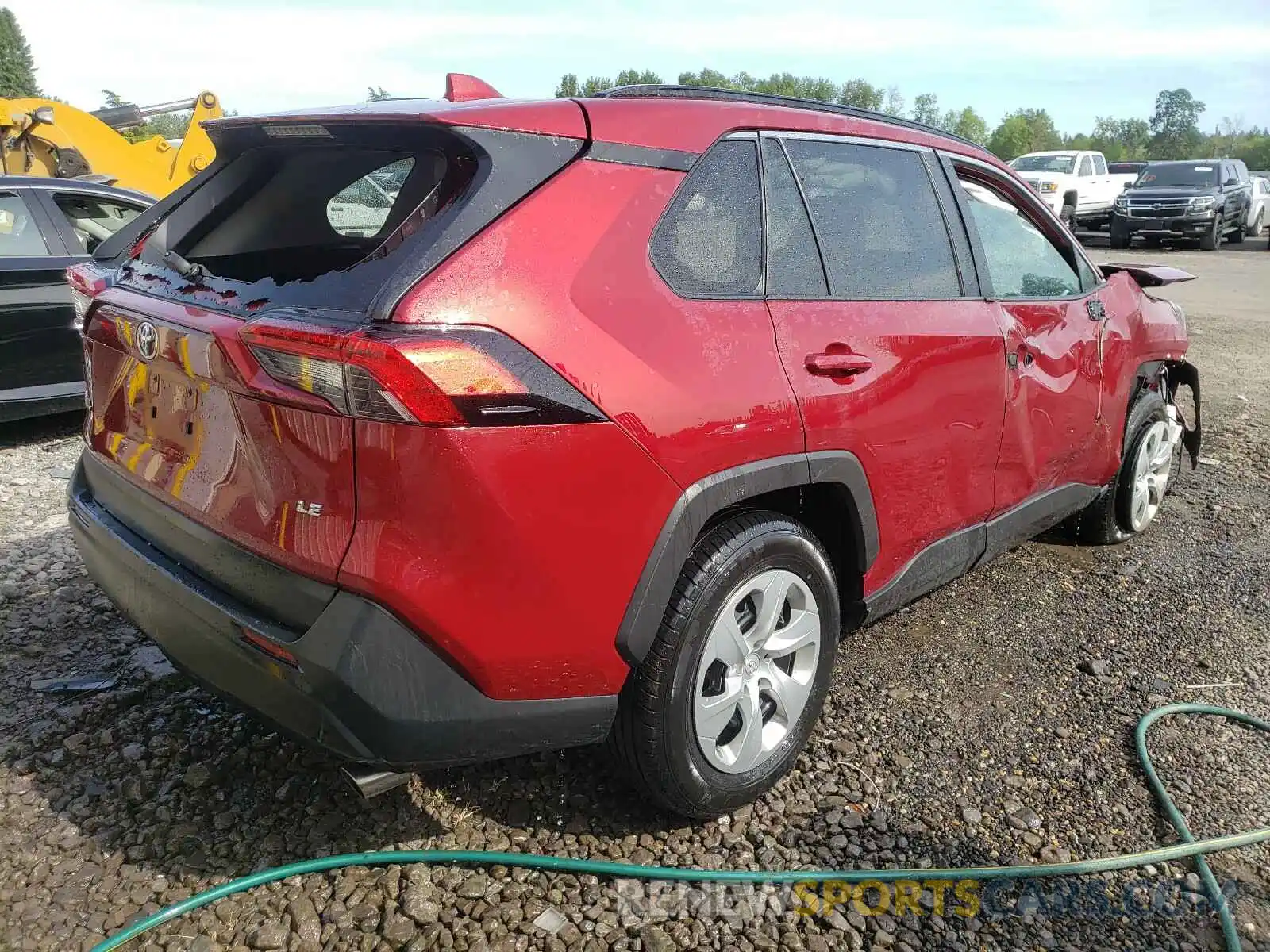 4 Photograph of a damaged car 2T3H1RFV8LC036317 TOYOTA RAV4 2020