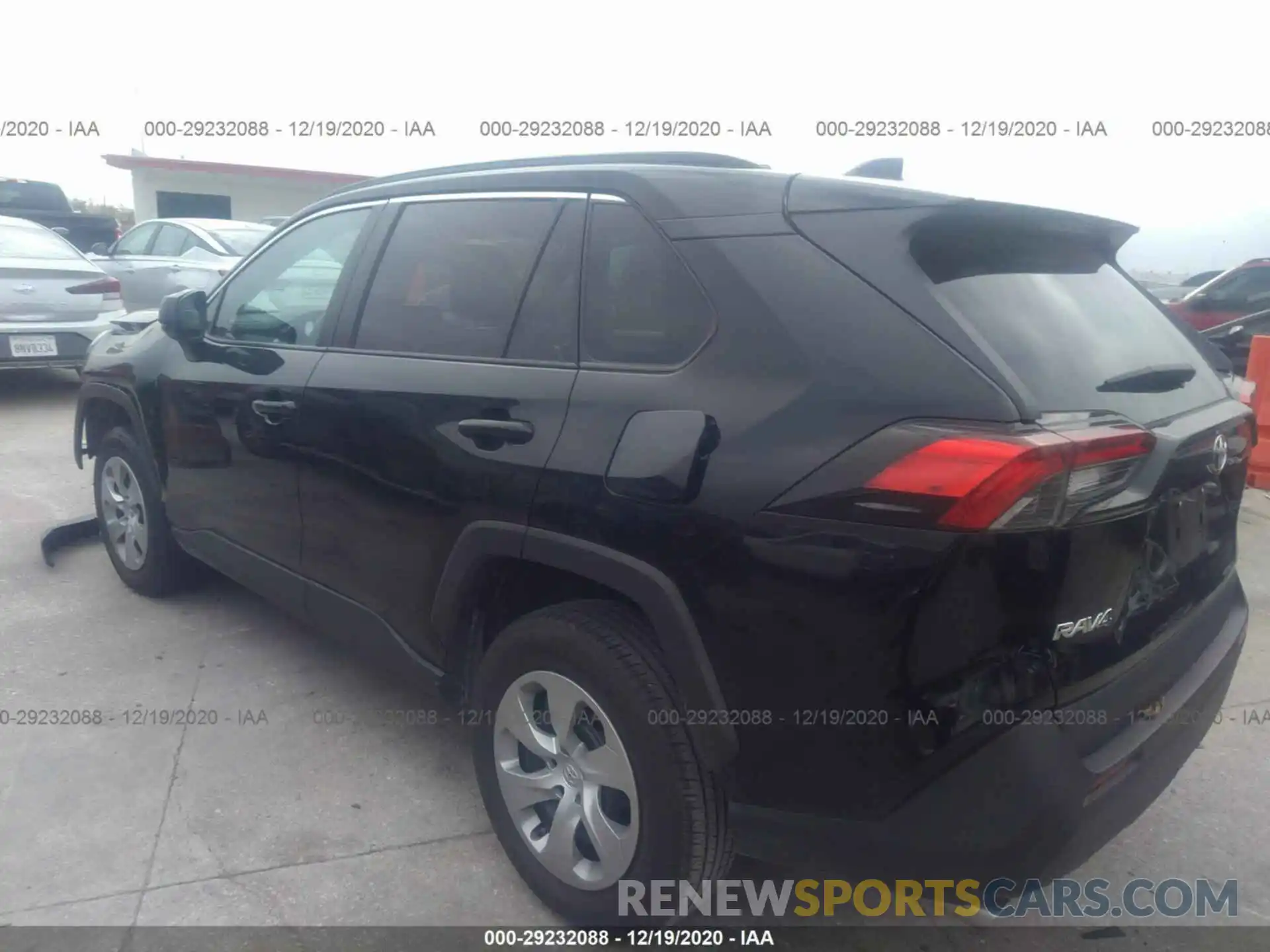 3 Фотография поврежденного автомобиля 2T3H1RFV8LC037516 TOYOTA RAV4 2020