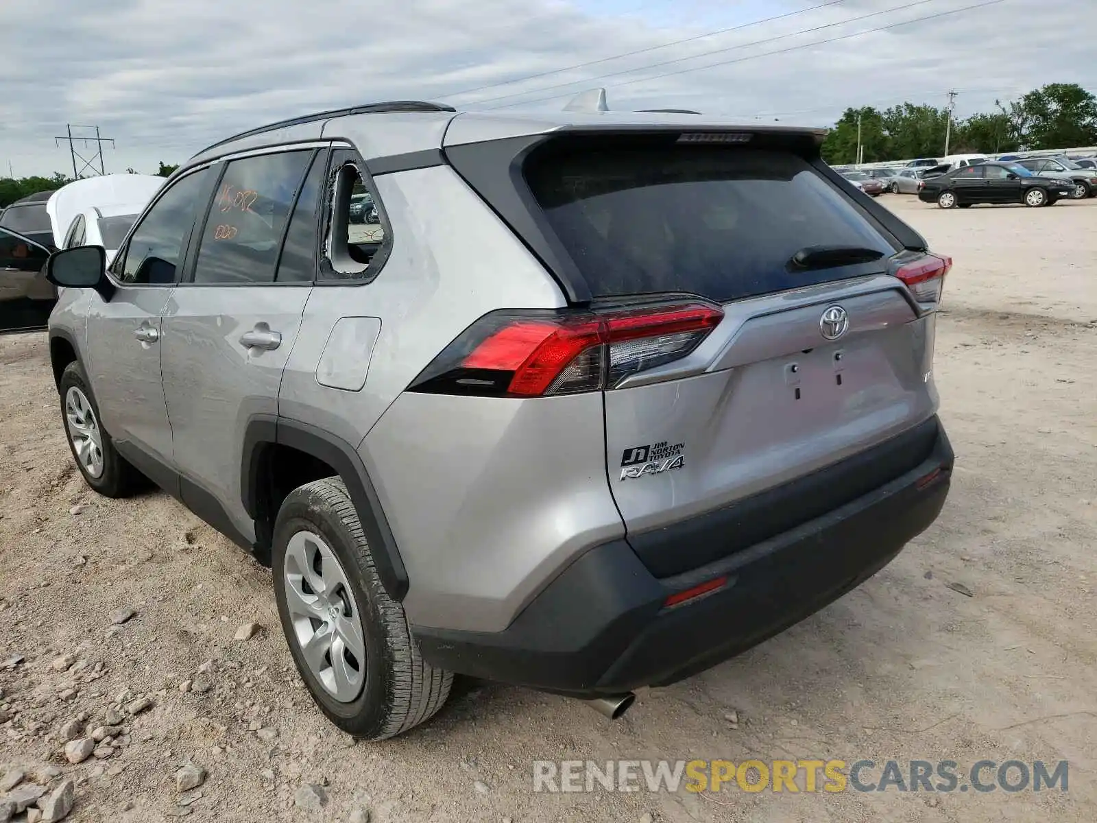 3 Photograph of a damaged car 2T3H1RFV8LC037726 TOYOTA RAV4 2020