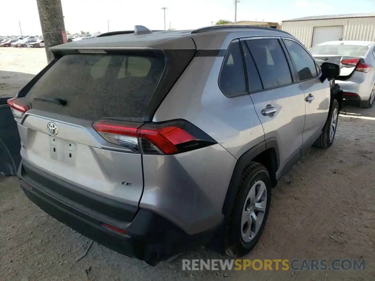 4 Photograph of a damaged car 2T3H1RFV8LC038651 TOYOTA RAV4 2020