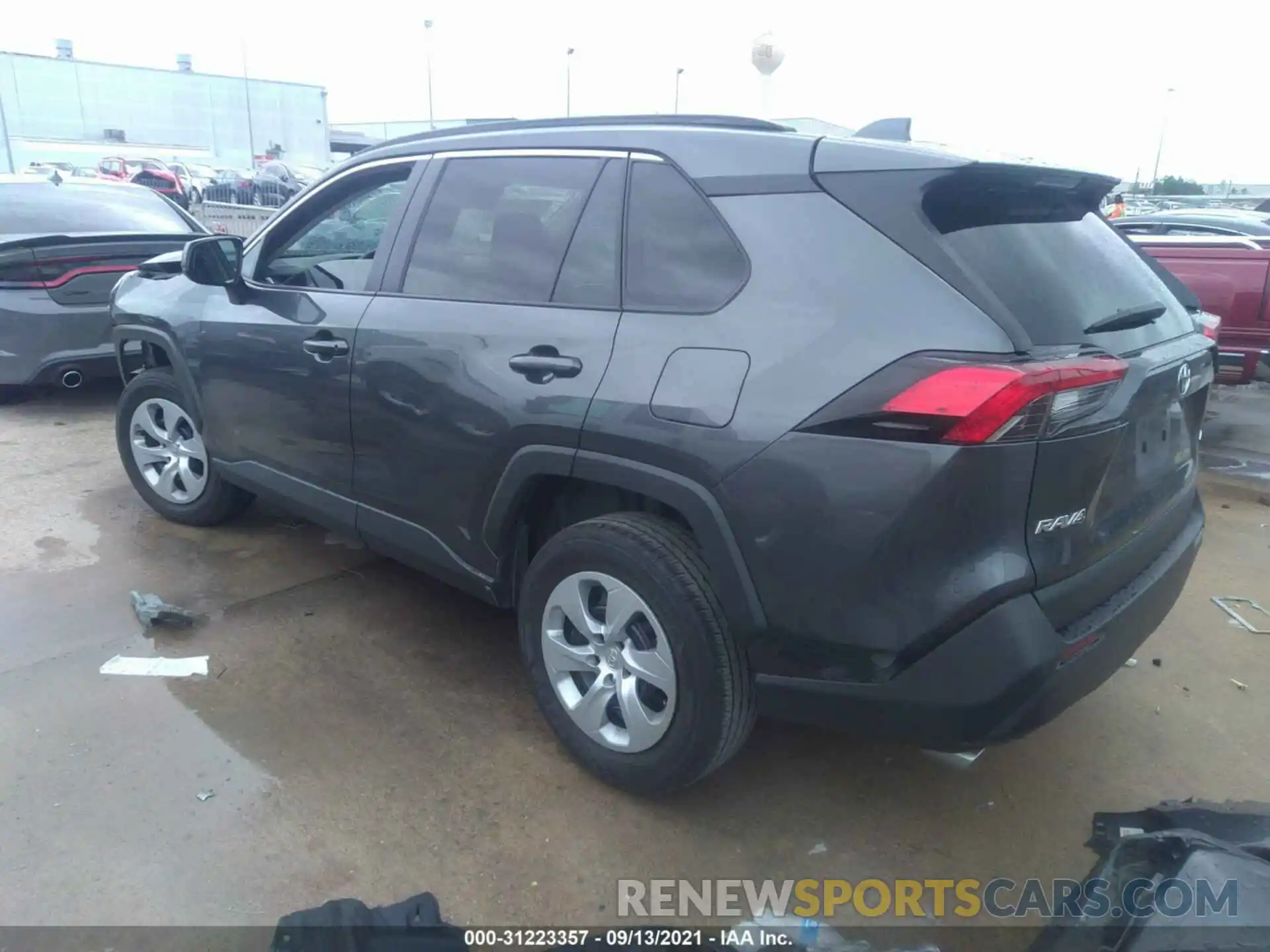 3 Photograph of a damaged car 2T3H1RFV8LC044367 TOYOTA RAV4 2020