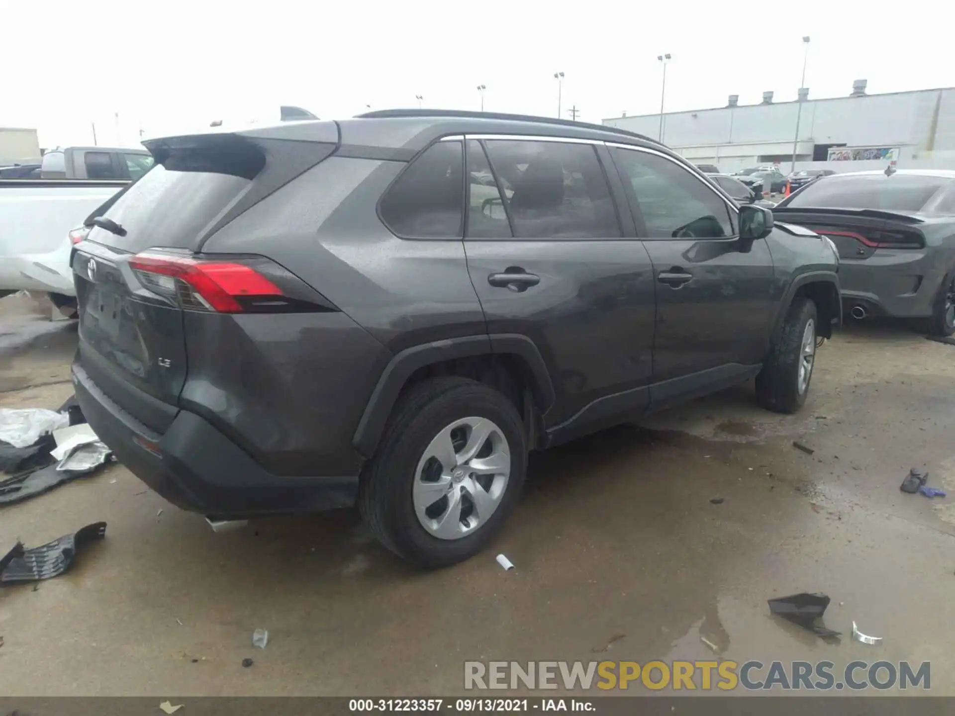 4 Photograph of a damaged car 2T3H1RFV8LC044367 TOYOTA RAV4 2020