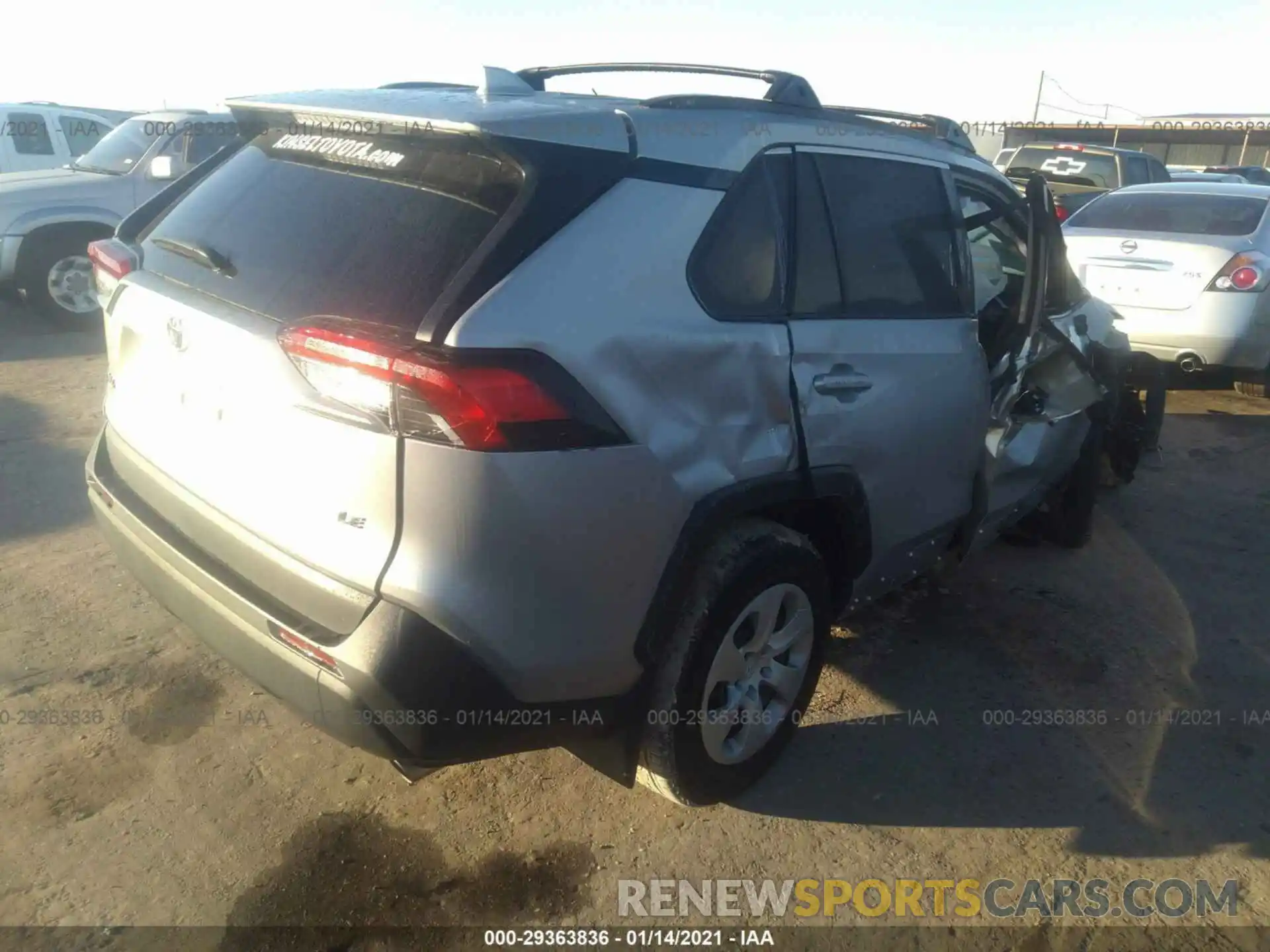 4 Photograph of a damaged car 2T3H1RFV8LC044899 TOYOTA RAV4 2020