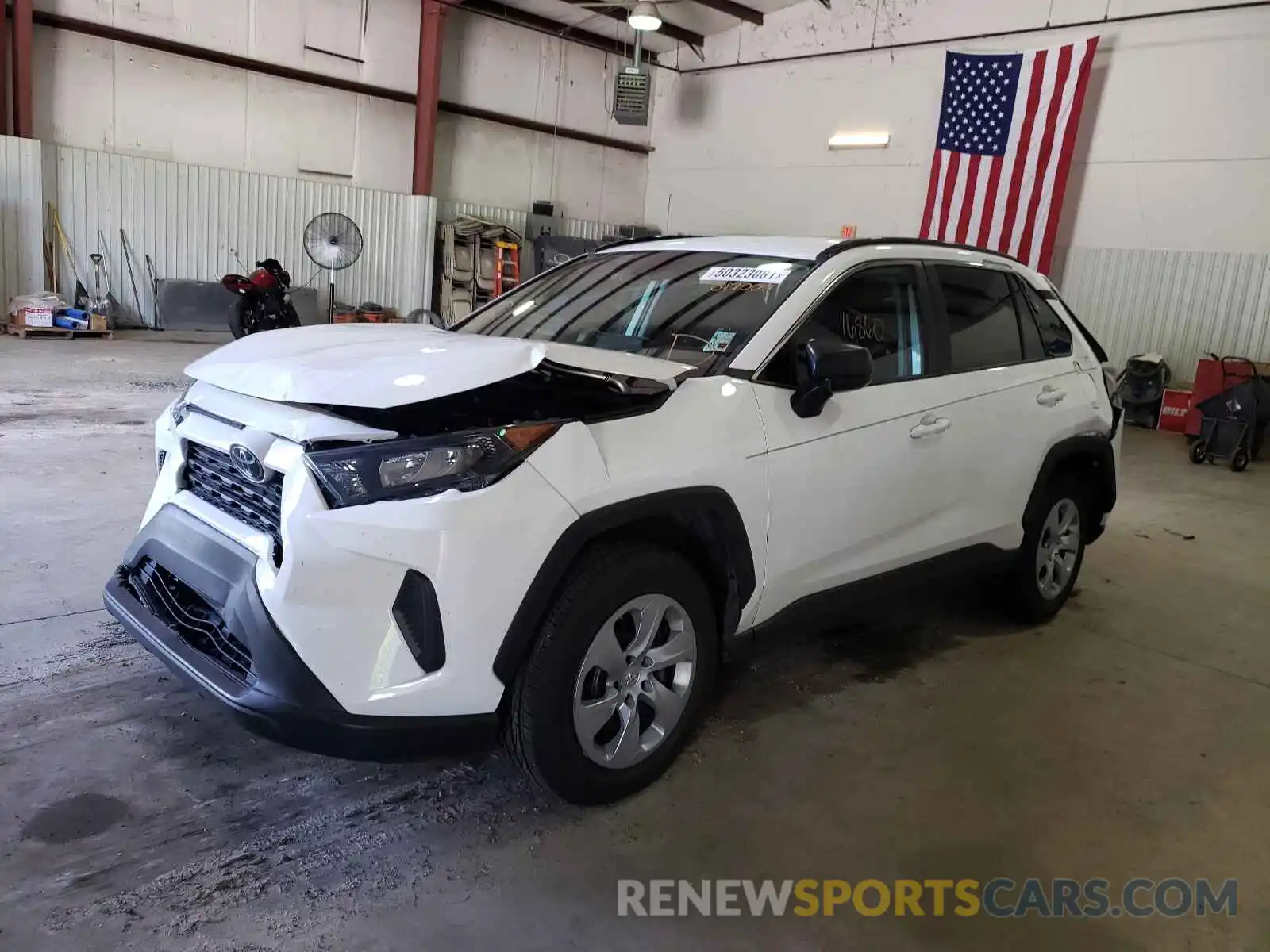 2 Photograph of a damaged car 2T3H1RFV8LC047009 TOYOTA RAV4 2020