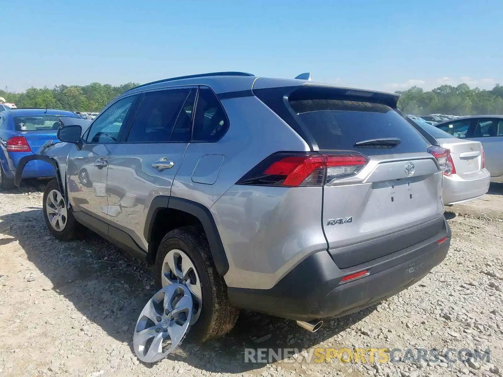 3 Photograph of a damaged car 2T3H1RFV8LC049004 TOYOTA RAV4 2020