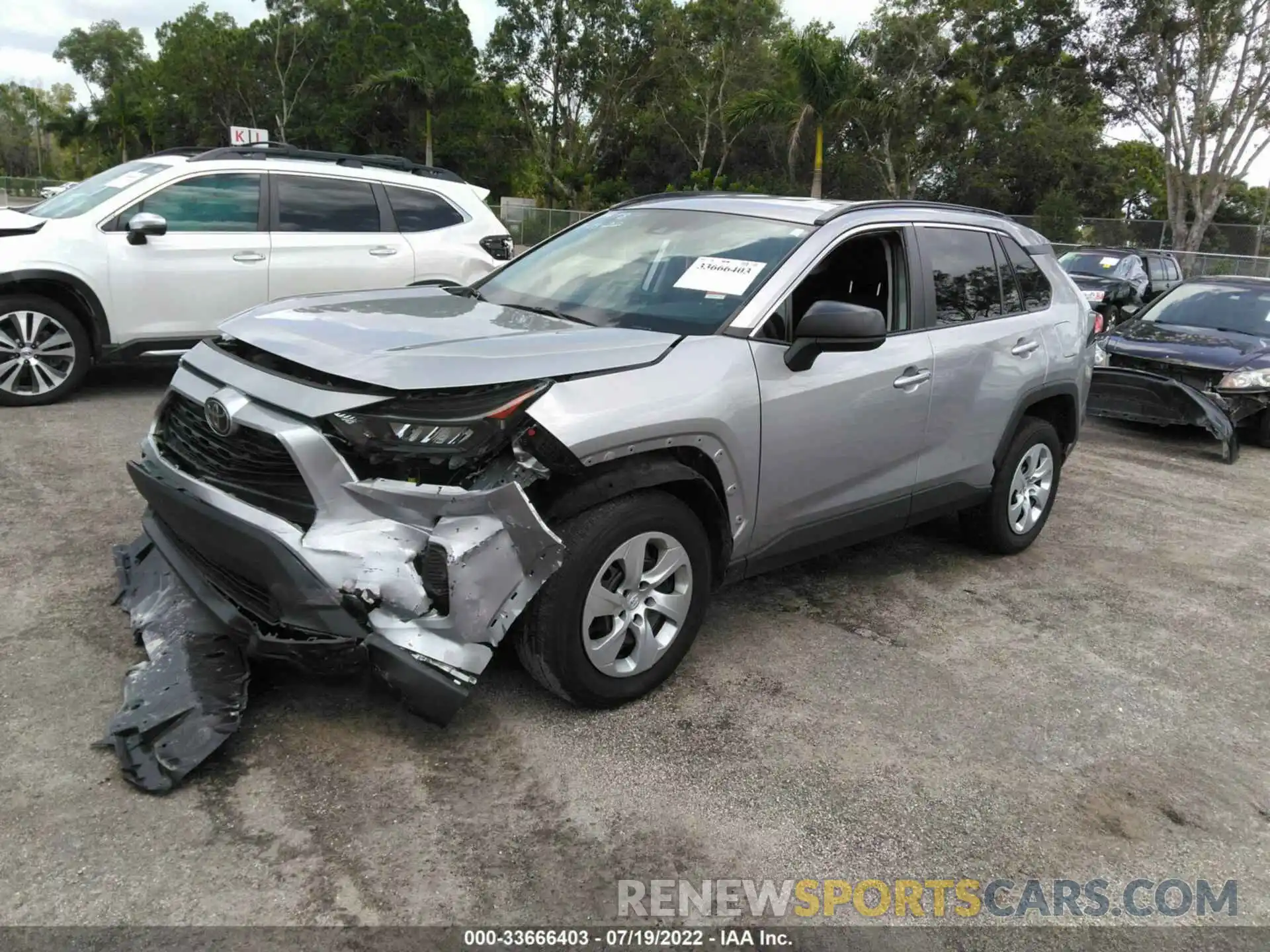 2 Photograph of a damaged car 2T3H1RFV8LC051478 TOYOTA RAV4 2020