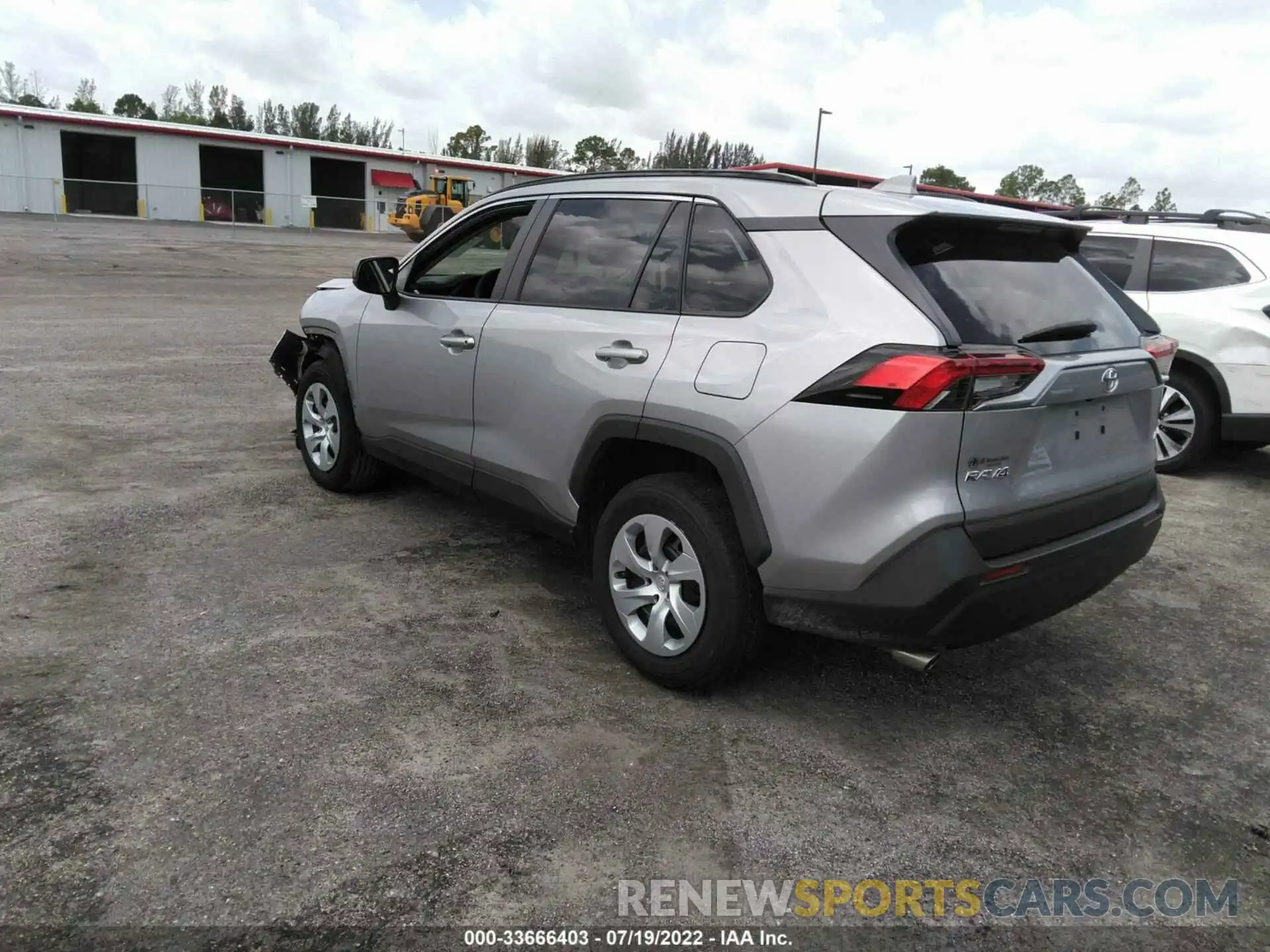 3 Photograph of a damaged car 2T3H1RFV8LC051478 TOYOTA RAV4 2020