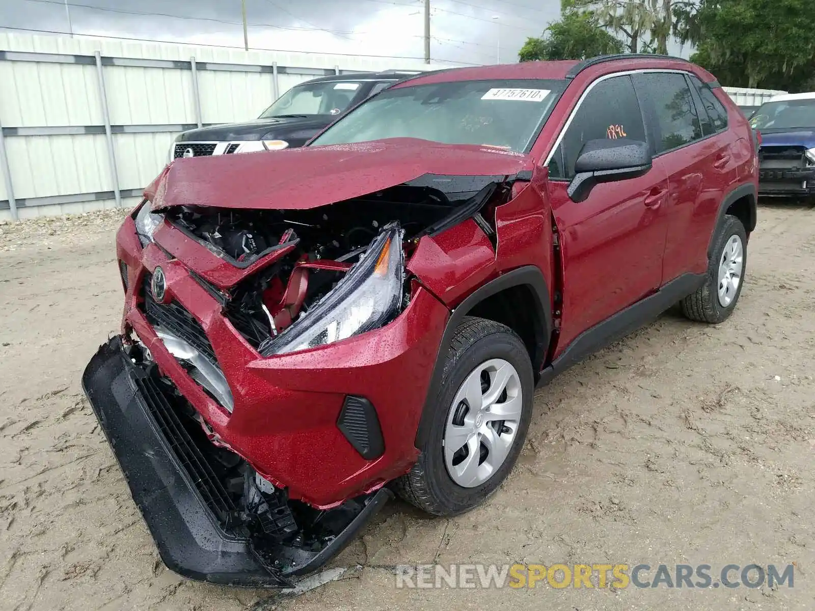 2 Photograph of a damaged car 2T3H1RFV8LC054381 TOYOTA RAV4 2020