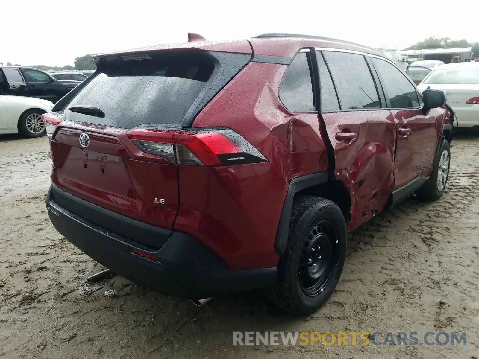 4 Photograph of a damaged car 2T3H1RFV8LC054381 TOYOTA RAV4 2020