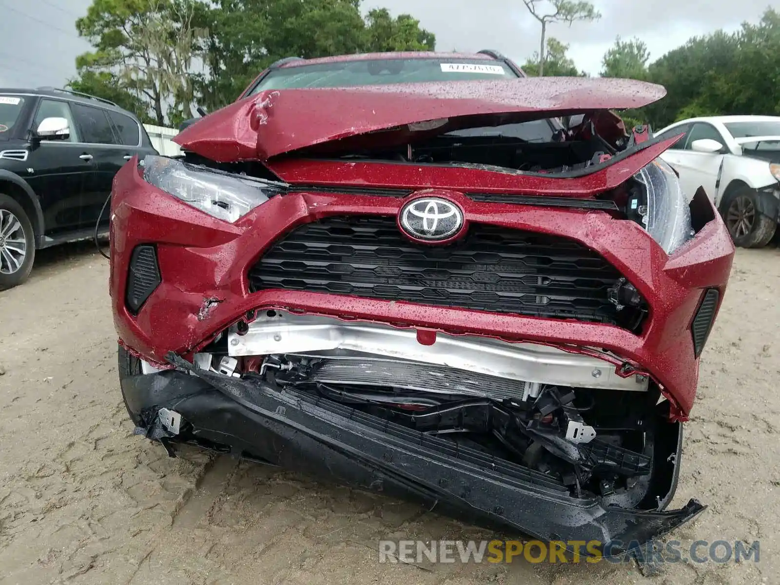 9 Photograph of a damaged car 2T3H1RFV8LC054381 TOYOTA RAV4 2020