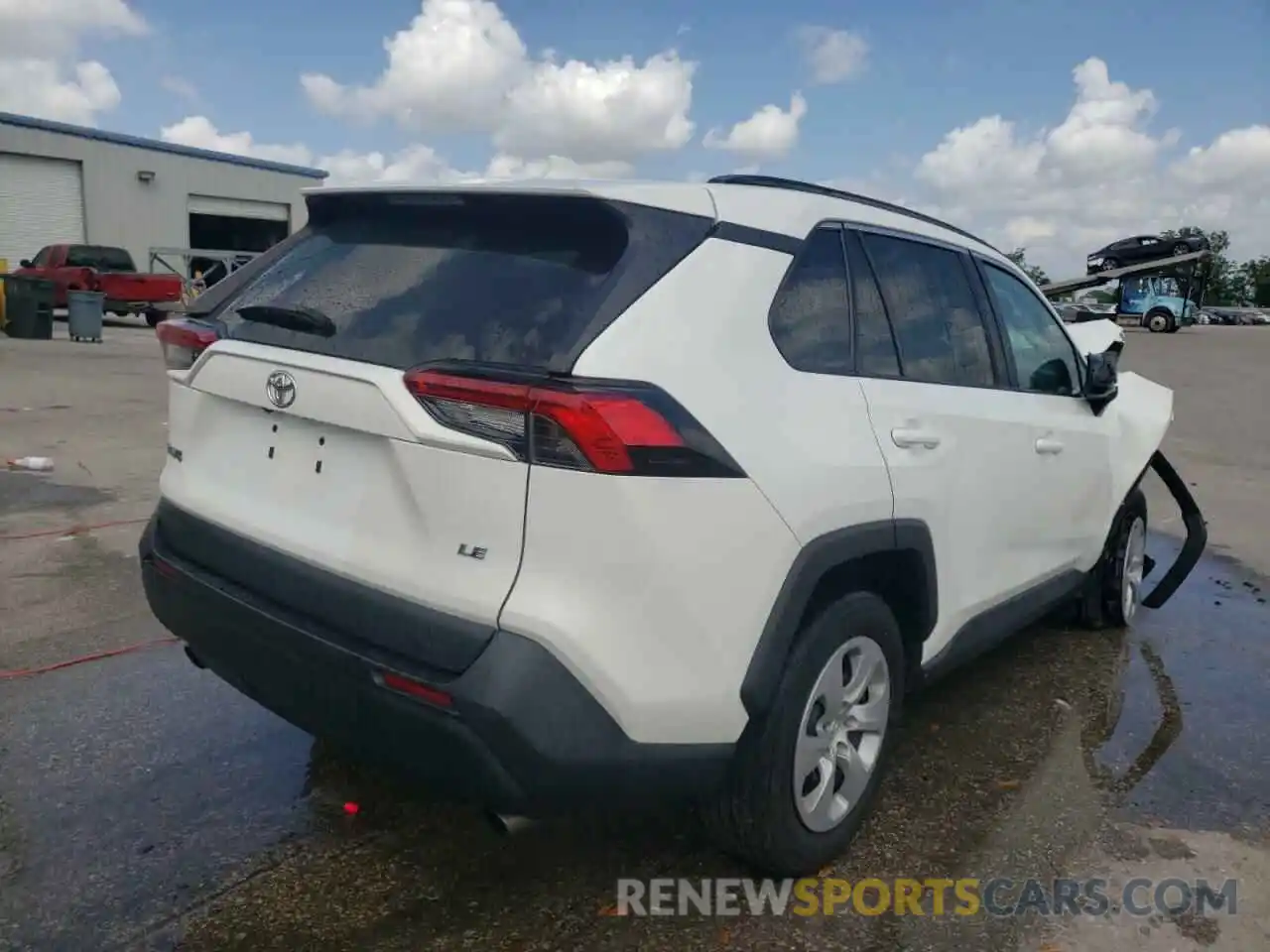 4 Photograph of a damaged car 2T3H1RFV8LC057619 TOYOTA RAV4 2020